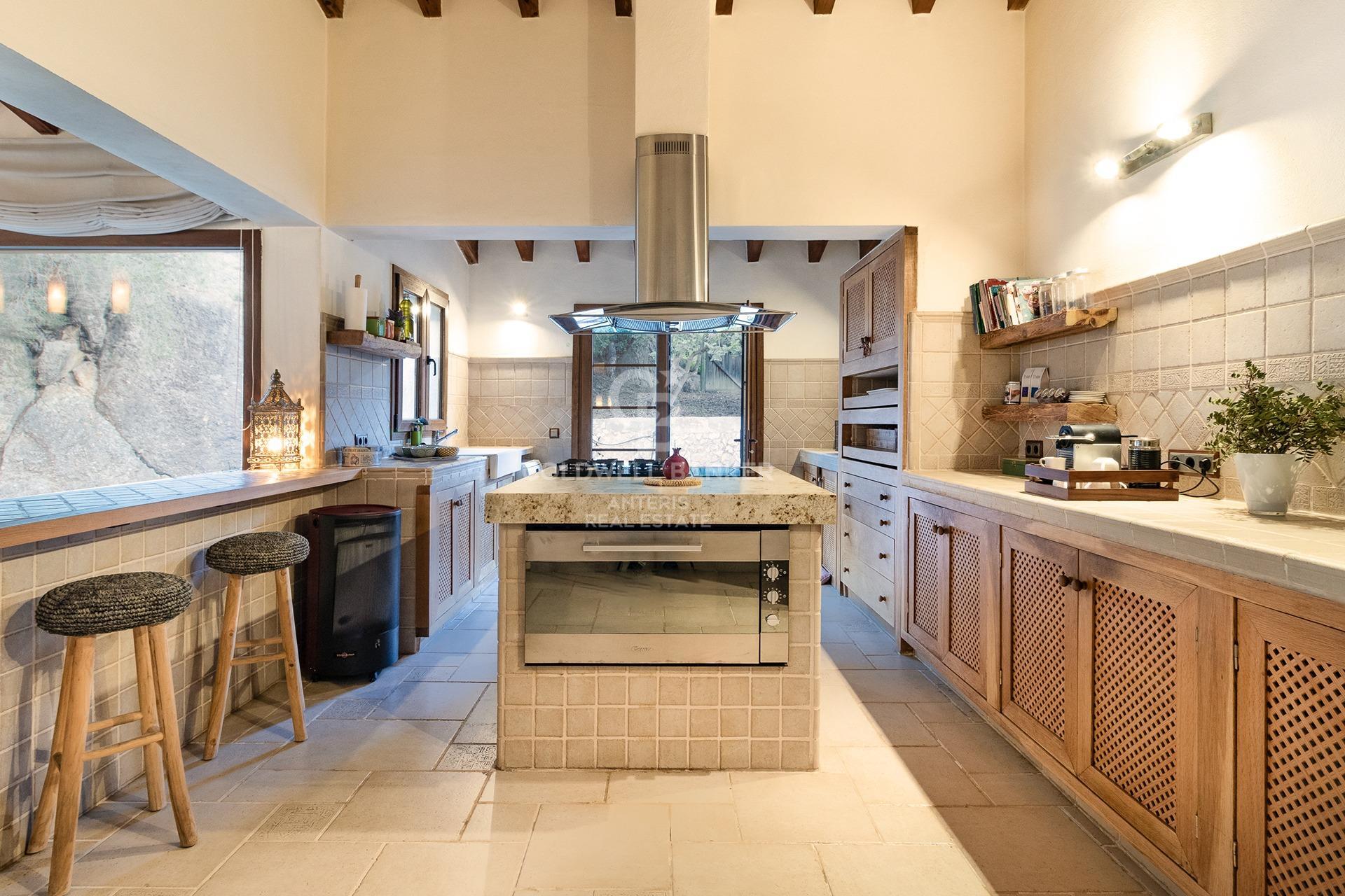 Idyllic country house with pool and guest house in Calvià, Mallorca