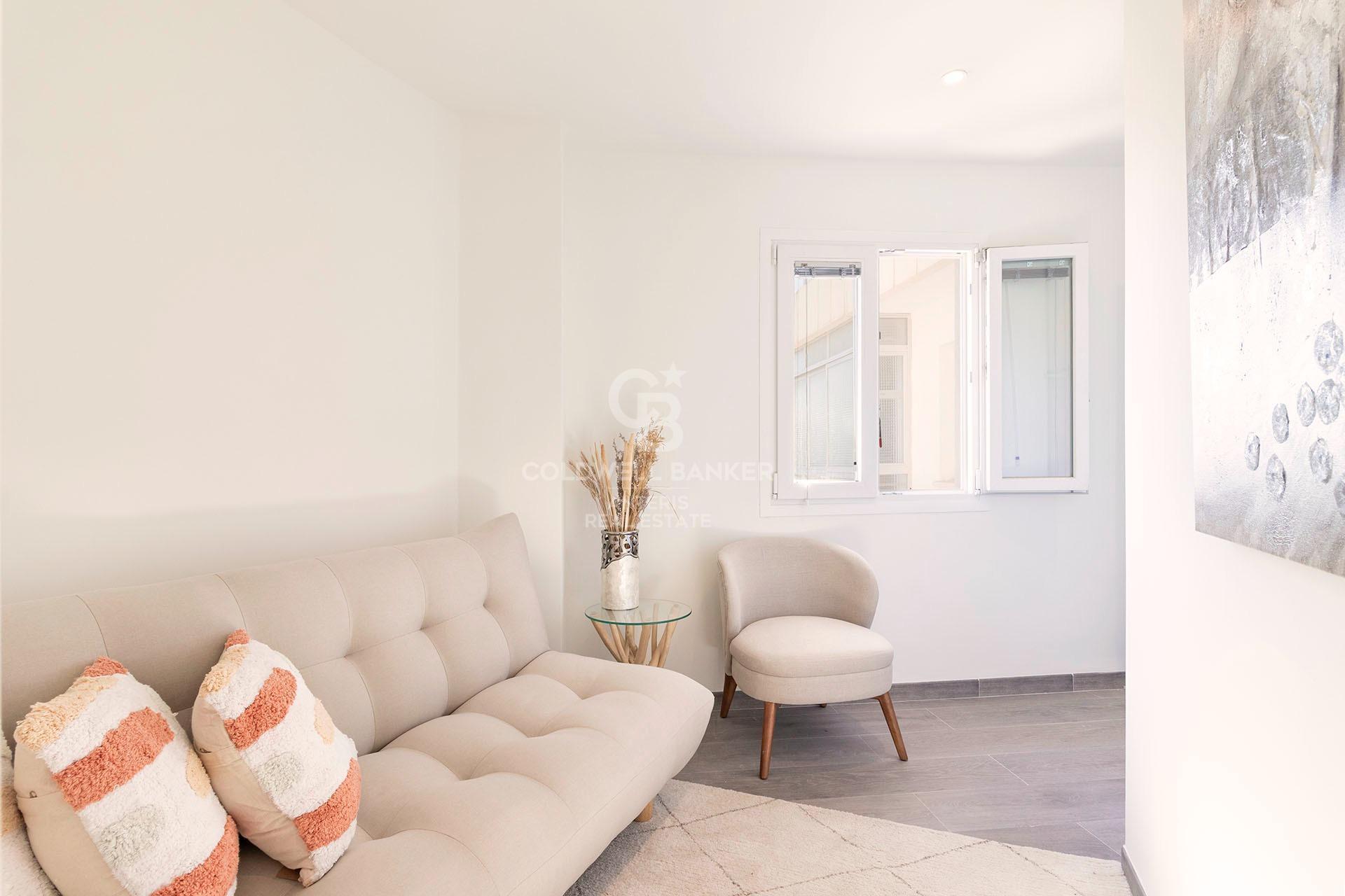 Elegante apartamento con vistas al mar en la playa de Cala Mayor