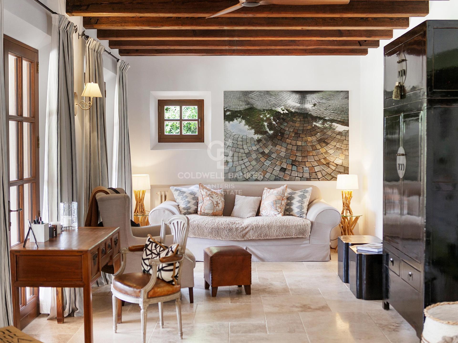 Impresionante propiedad rural con apartamento de invitados y permiso de alquiler vacacional cerca de