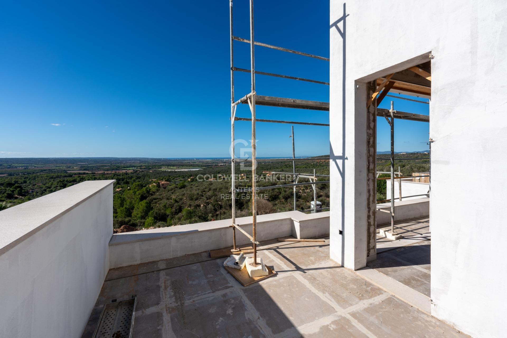 Elegante propiedad a estrenar con piscina e impresionantes vistas panorámicas en Puntiró