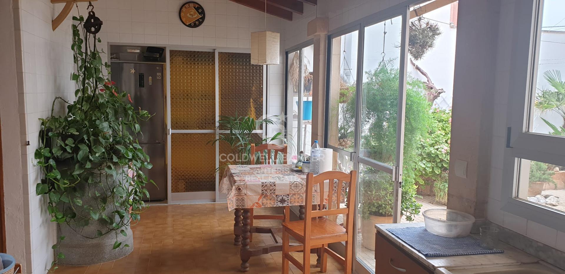 Charming property by the sea with a great covered terrace and courtyard in Sa Rápita