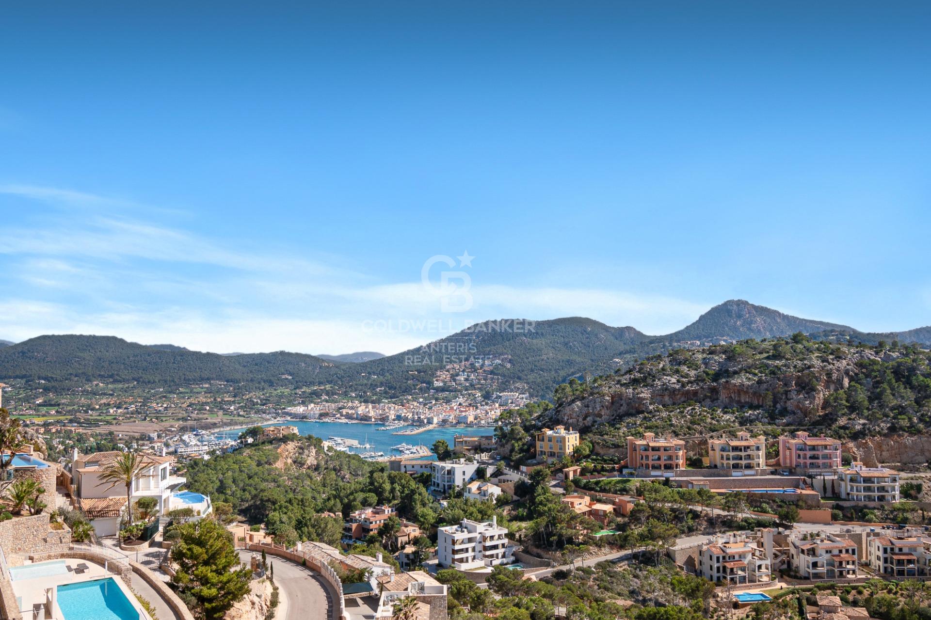 Premium penthouse in a privileged location with incomparable sea views in Port Andratx