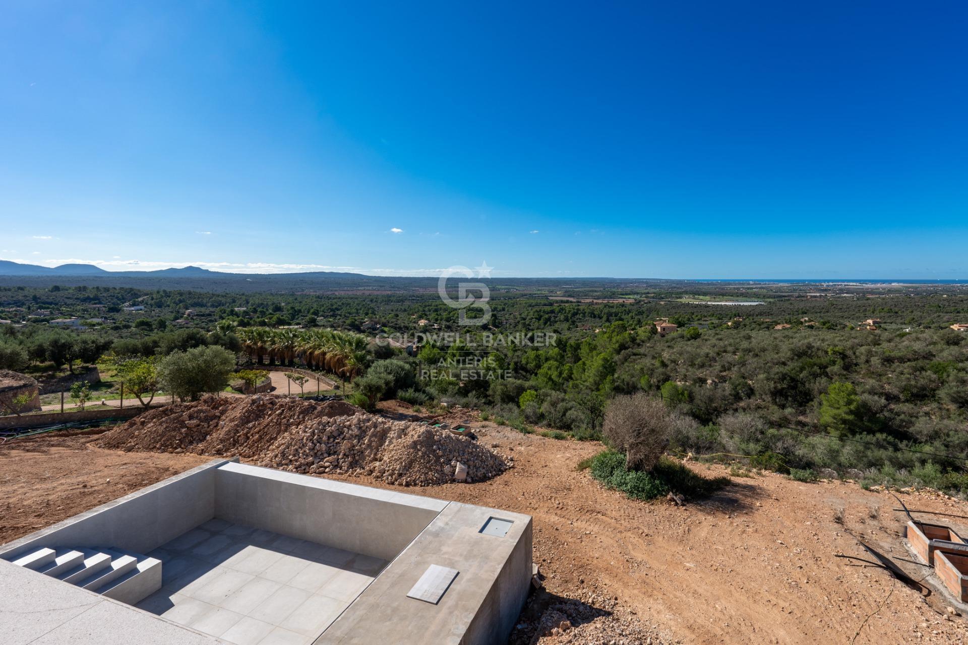 Elegante propiedad a estrenar con piscina e impresionantes vistas panorámicas en Puntiró