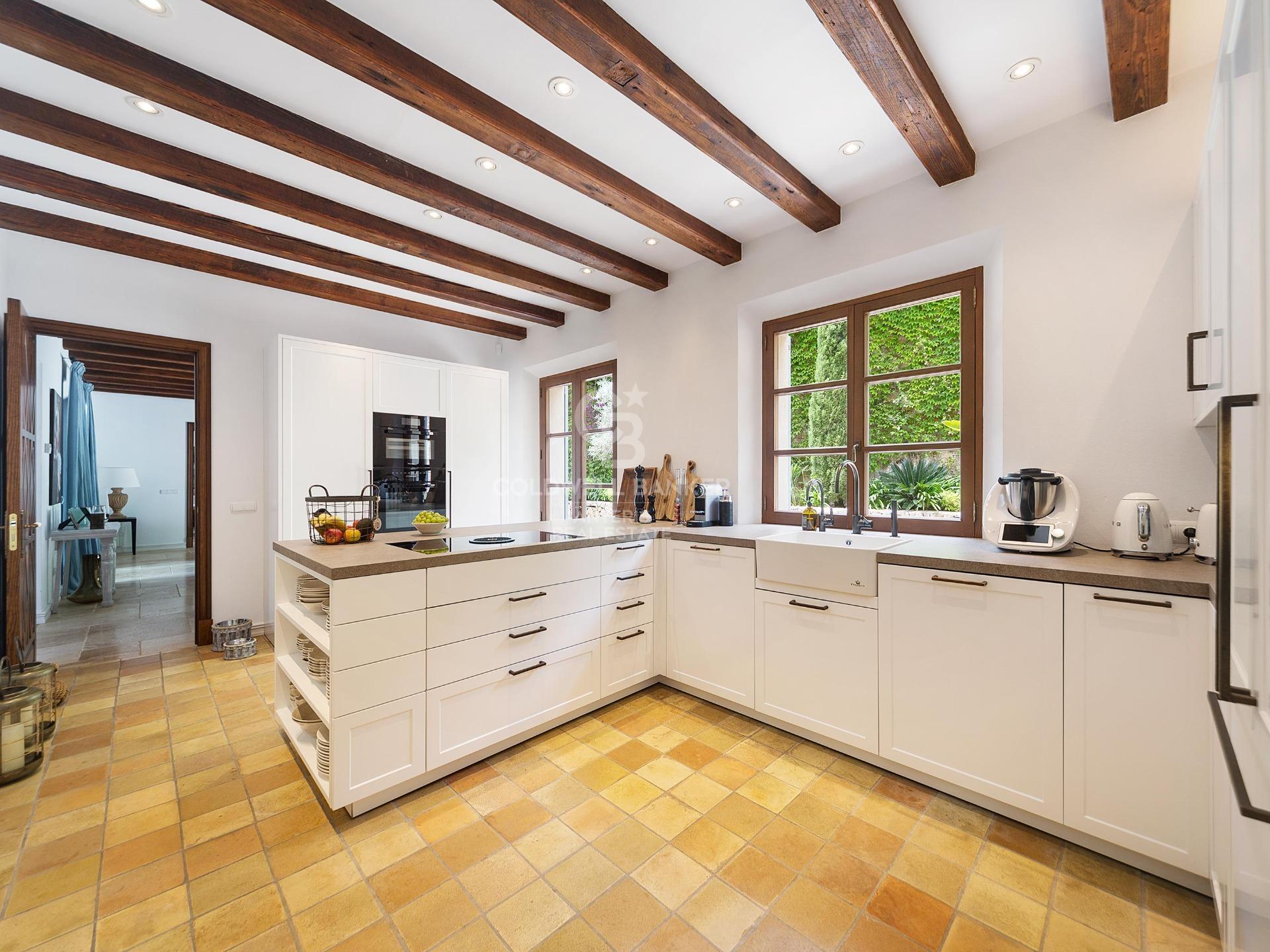 Impresionante propiedad rural con apartamento de invitados y permiso de alquiler vacacional cerca de