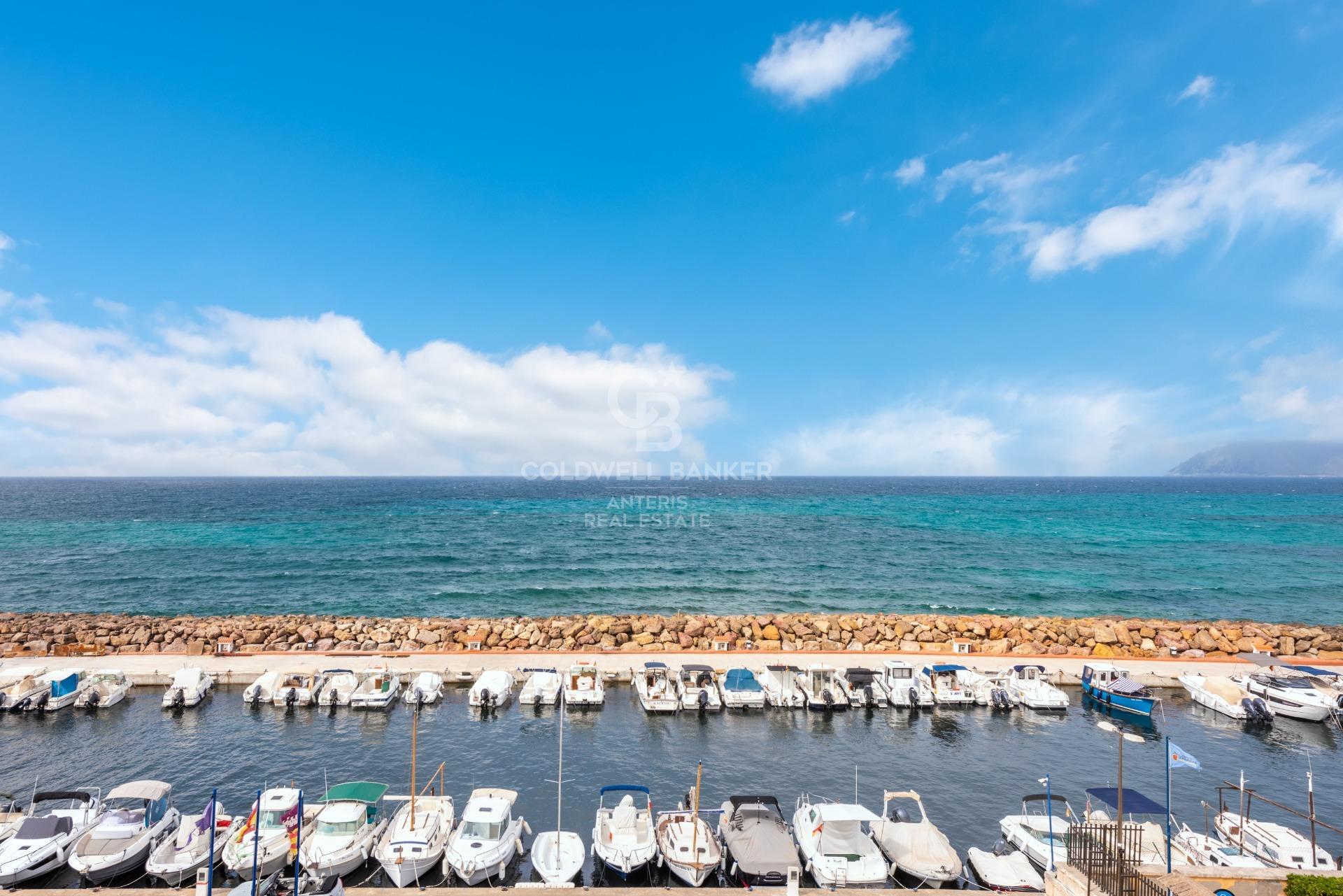 Penthouse with large terraces in first sea line in Son Serra de Marina with holiday rental permit