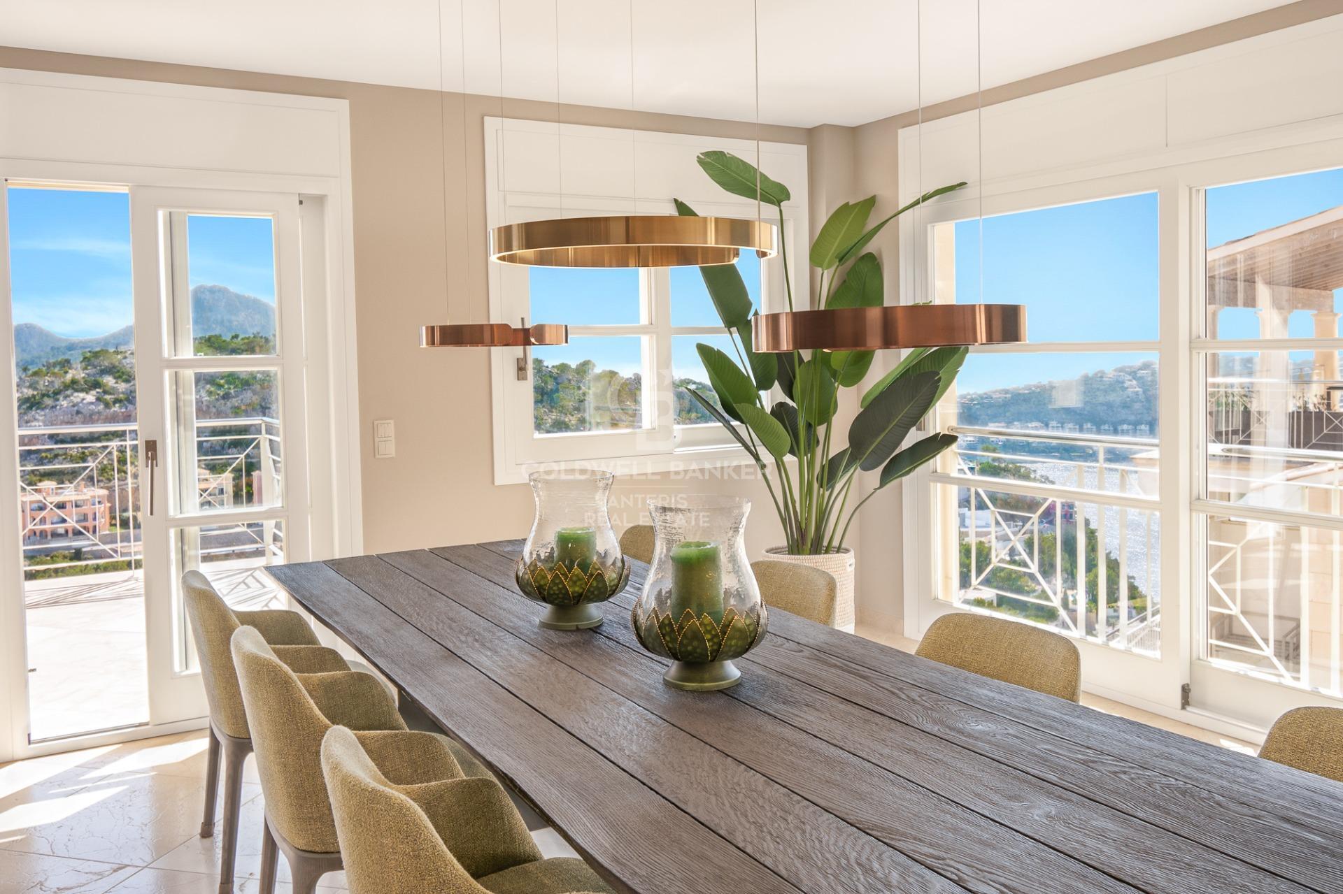 Premium penthouse in a privileged location with incomparable sea views in Port Andratx