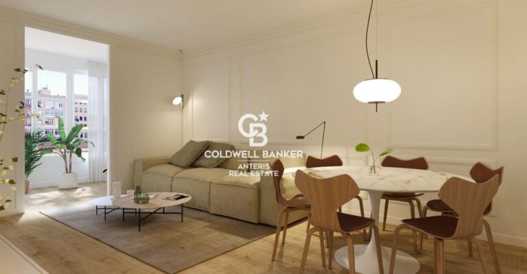 Apartament z piękną galerią w Eixample, Barcelona