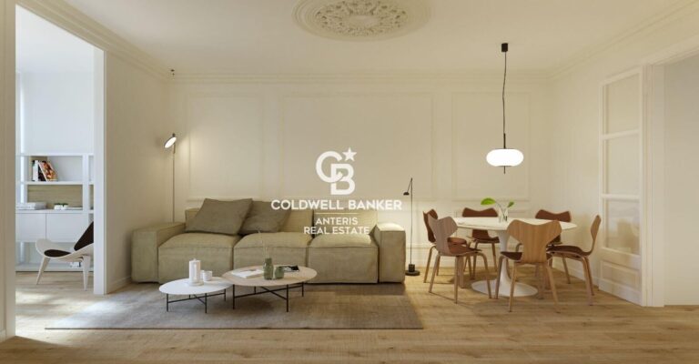 Apartament z piękną galerią w Eixample, Barcelona