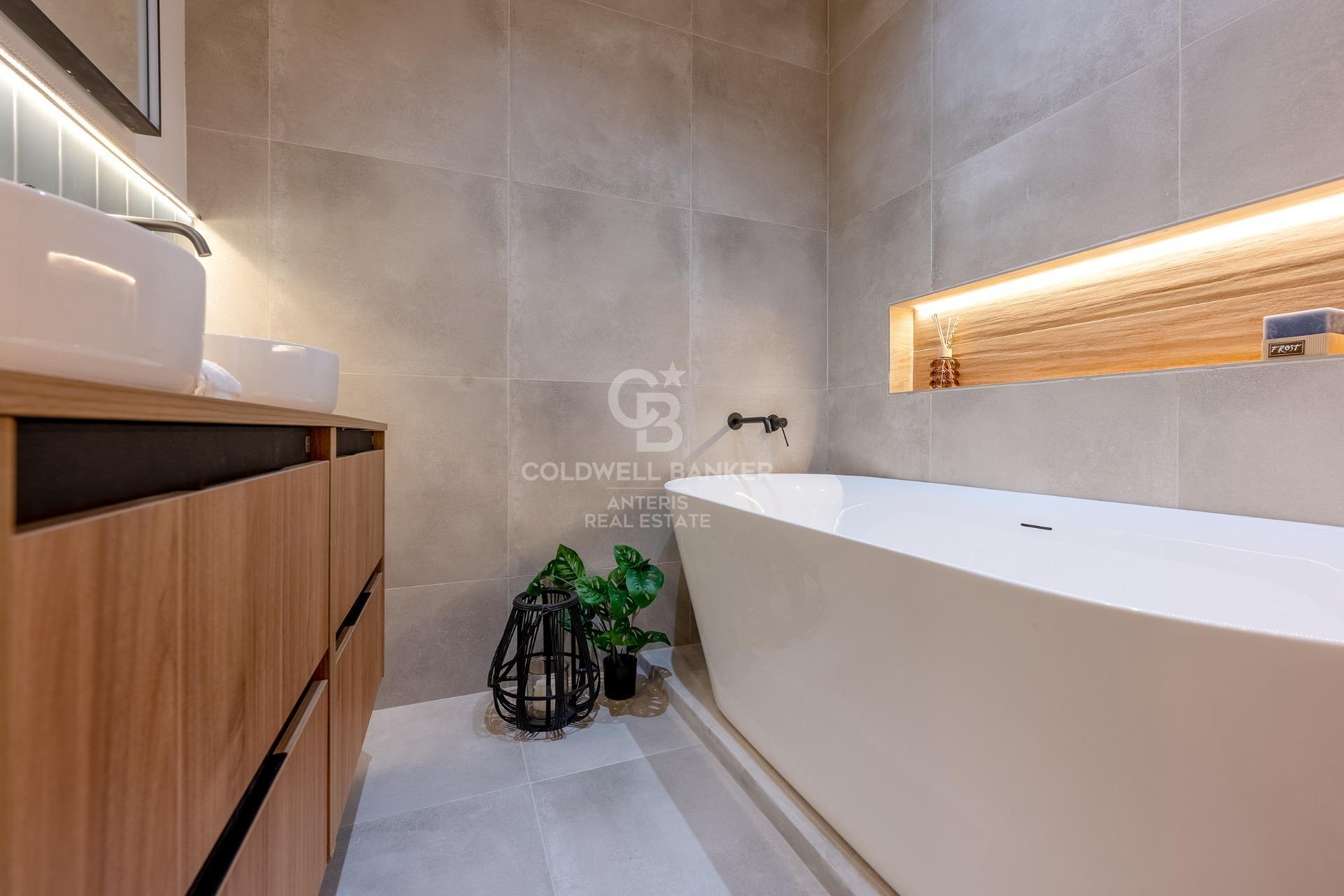 Jasny i nowoczesny apartament w La Dreta de l’Eixample