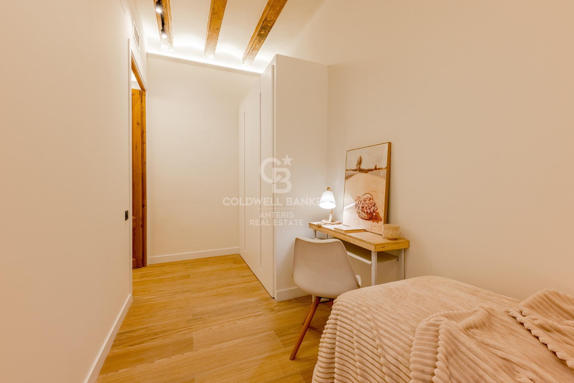 Jasny i nowoczesny apartament w La Dreta de l’Eixample