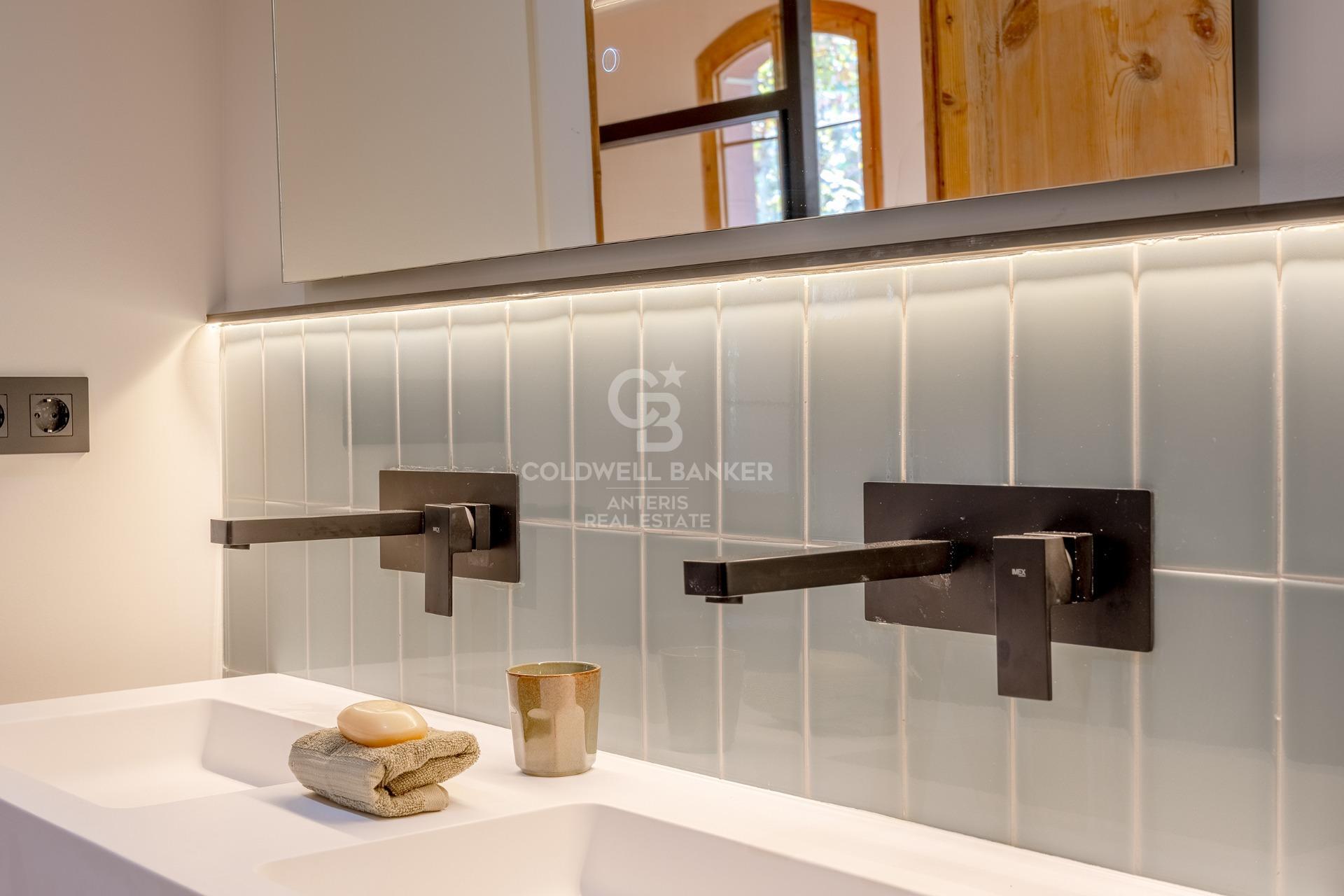 Jasny i nowoczesny apartament w La Dreta de l’Eixample