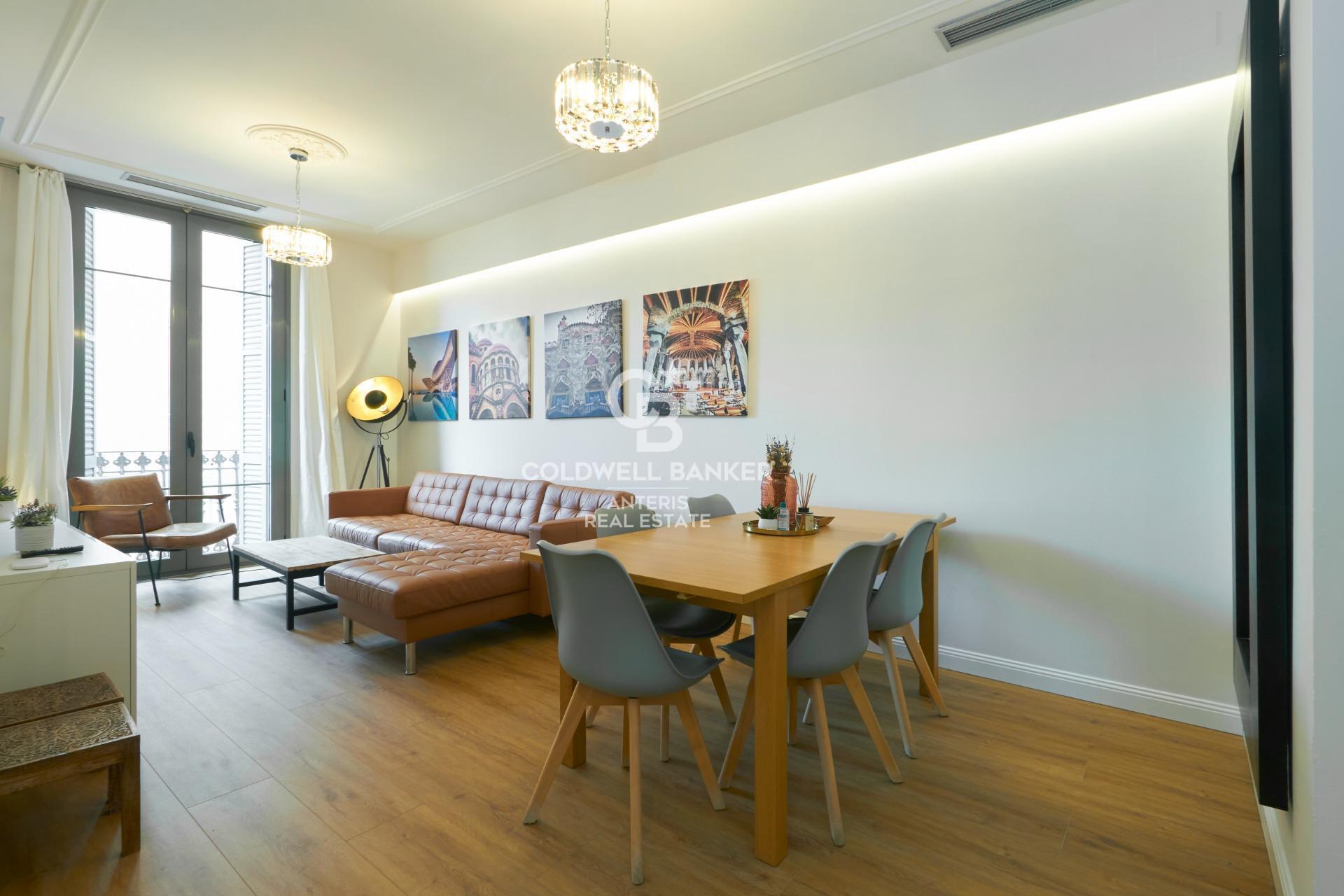 Mieszkanie z licencją turystyczną w modernistycznej kamienicy