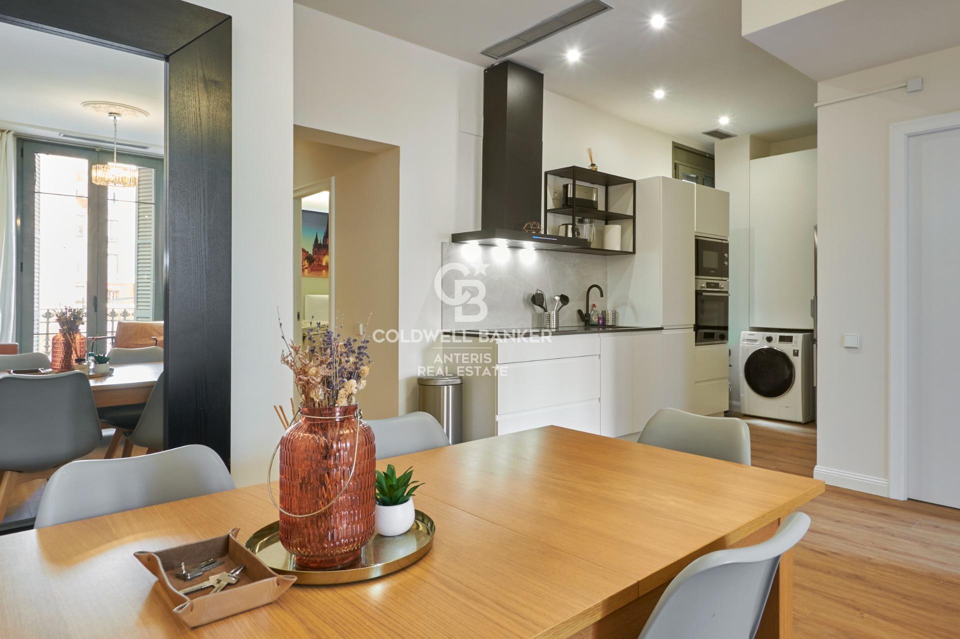 Mieszkanie z licencją turystyczną w modernistycznej kamienicy