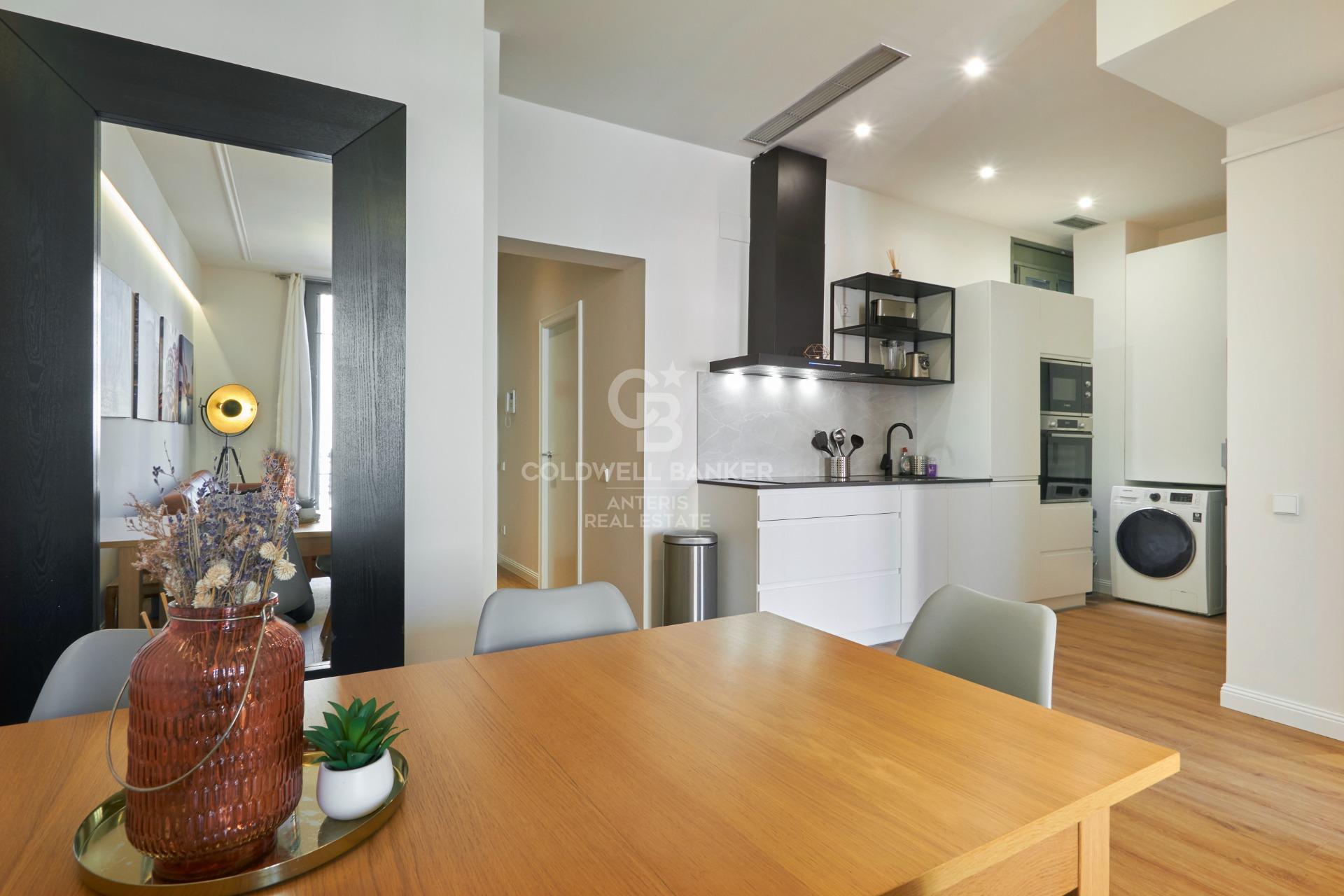 Mieszkanie z licencją turystyczną w modernistycznej kamienicy