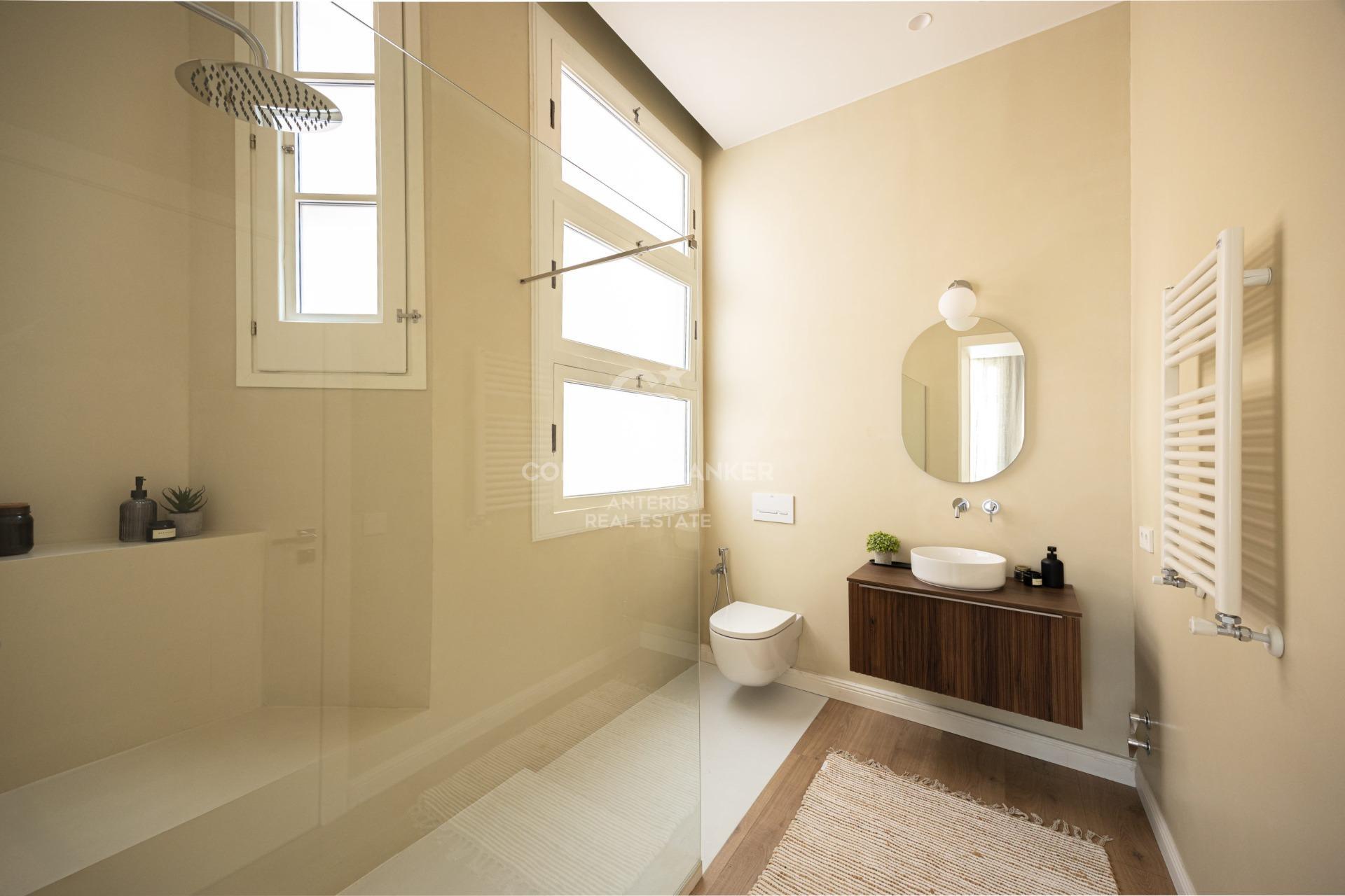 Stylowy apartament w pobliżu Placu Katalońskiego