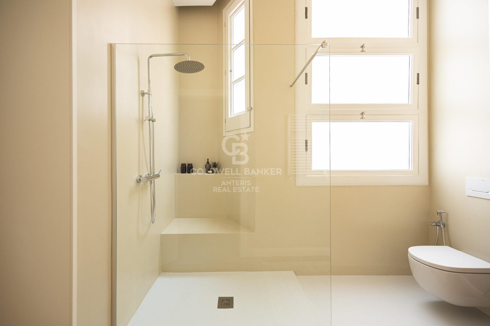 Stylowy apartament w pobliżu Placu Katalońskiego