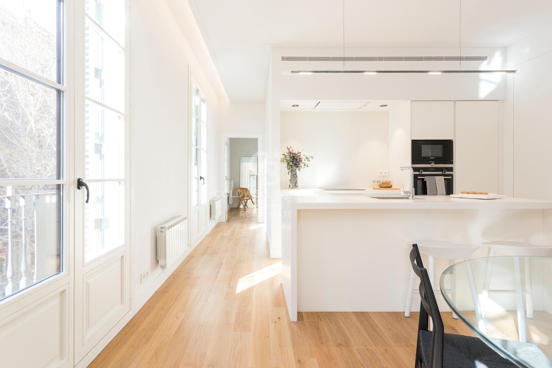 Luksusowe apartamenty w odnowionej kamienicy w centrum Barcelony