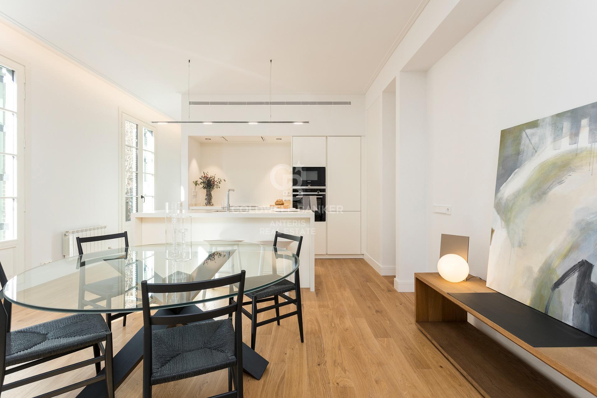 Luksusowe apartamenty w odnowionej kamienicy w centrum Barcelony