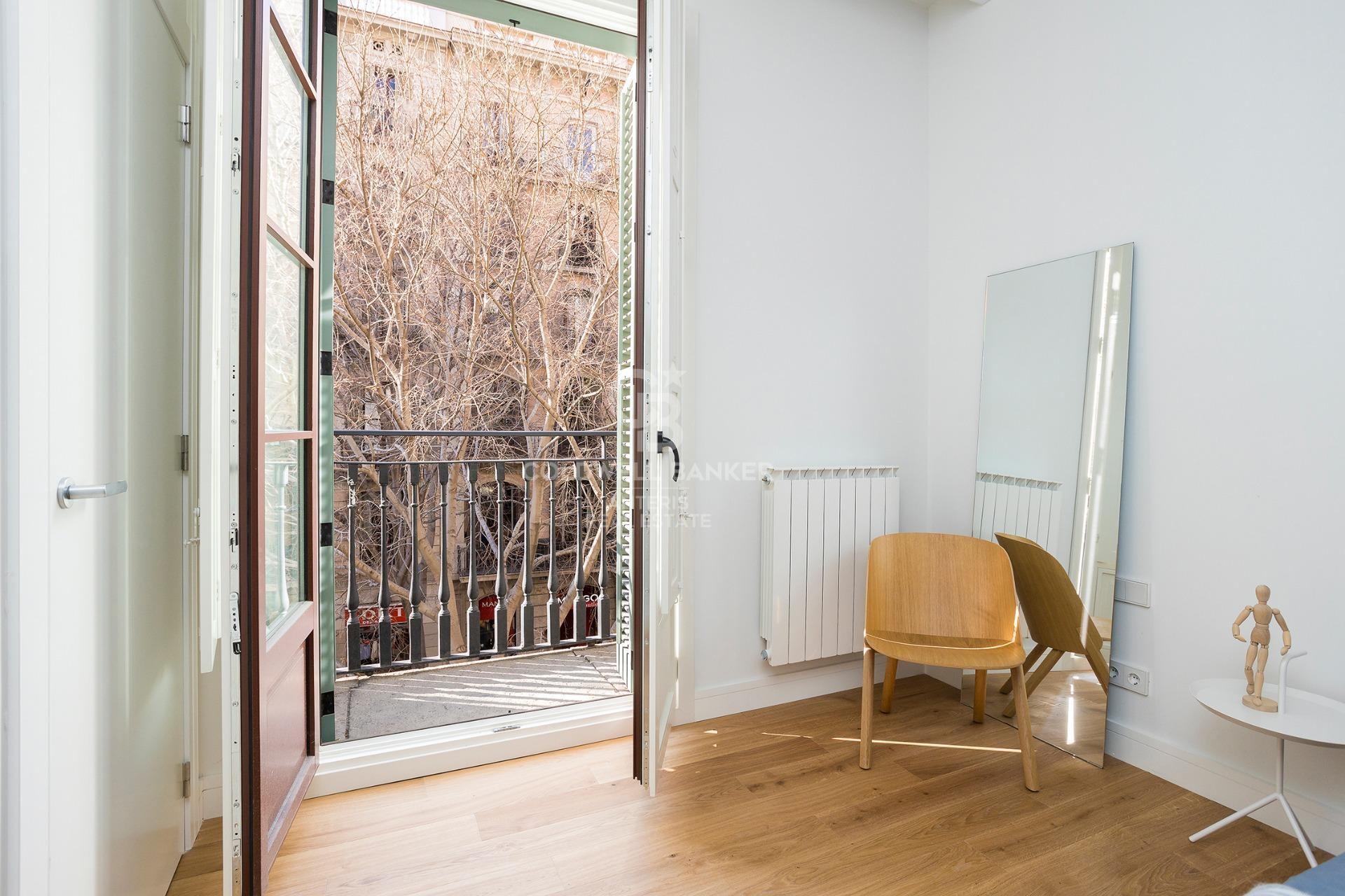 Luksusowe apartamenty w odnowionej kamienicy w centrum Barcelony