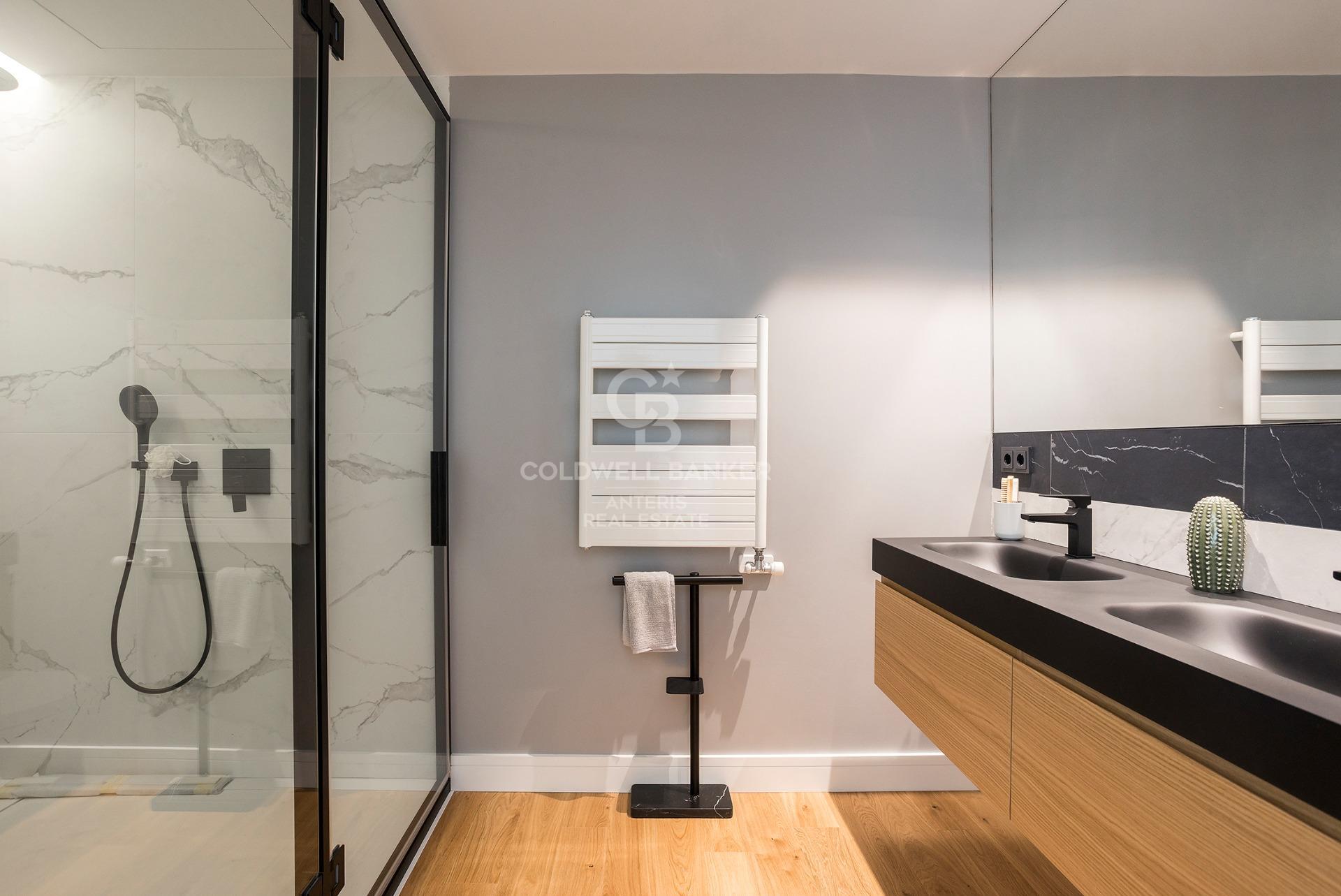 Luksusowe apartamenty w odnowionej kamienicy w centrum Barcelony