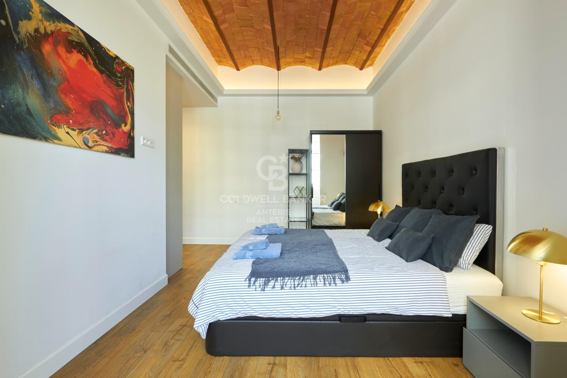 Amplio piso de tres dormitorios dobles y acabados de lujo