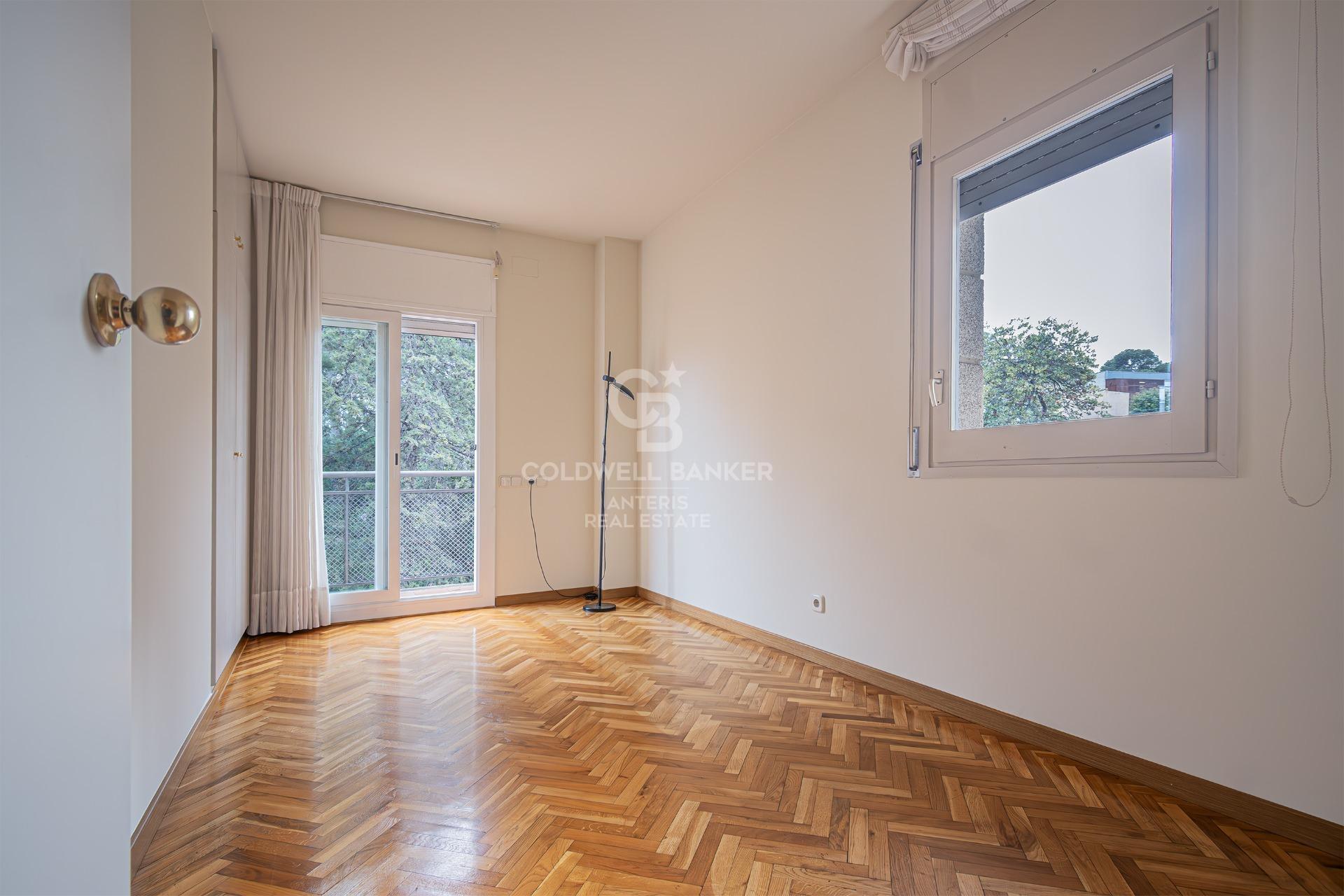 Apartament z widokiem na park w El Putxet