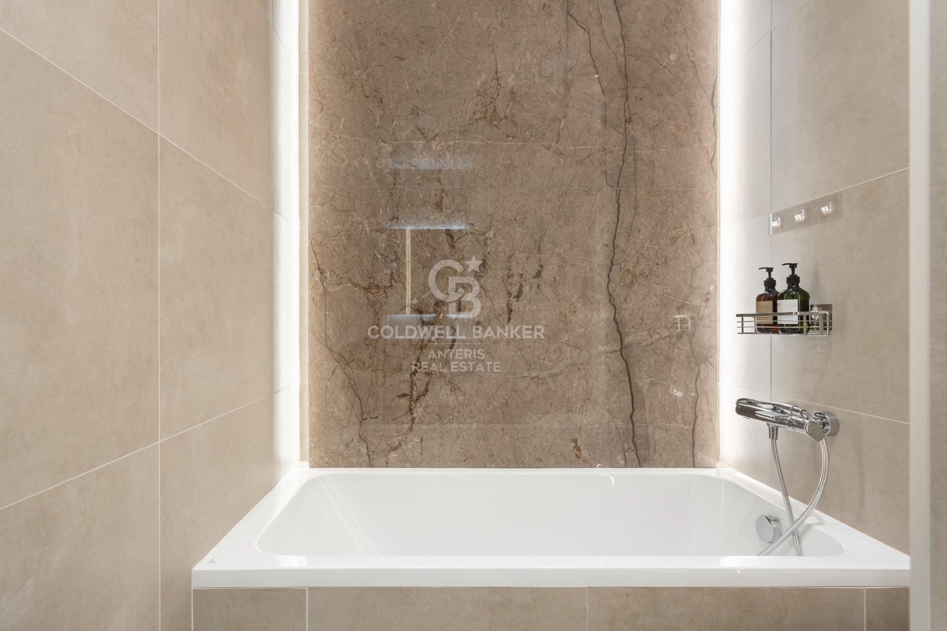 Renovated flat with luxury finishes