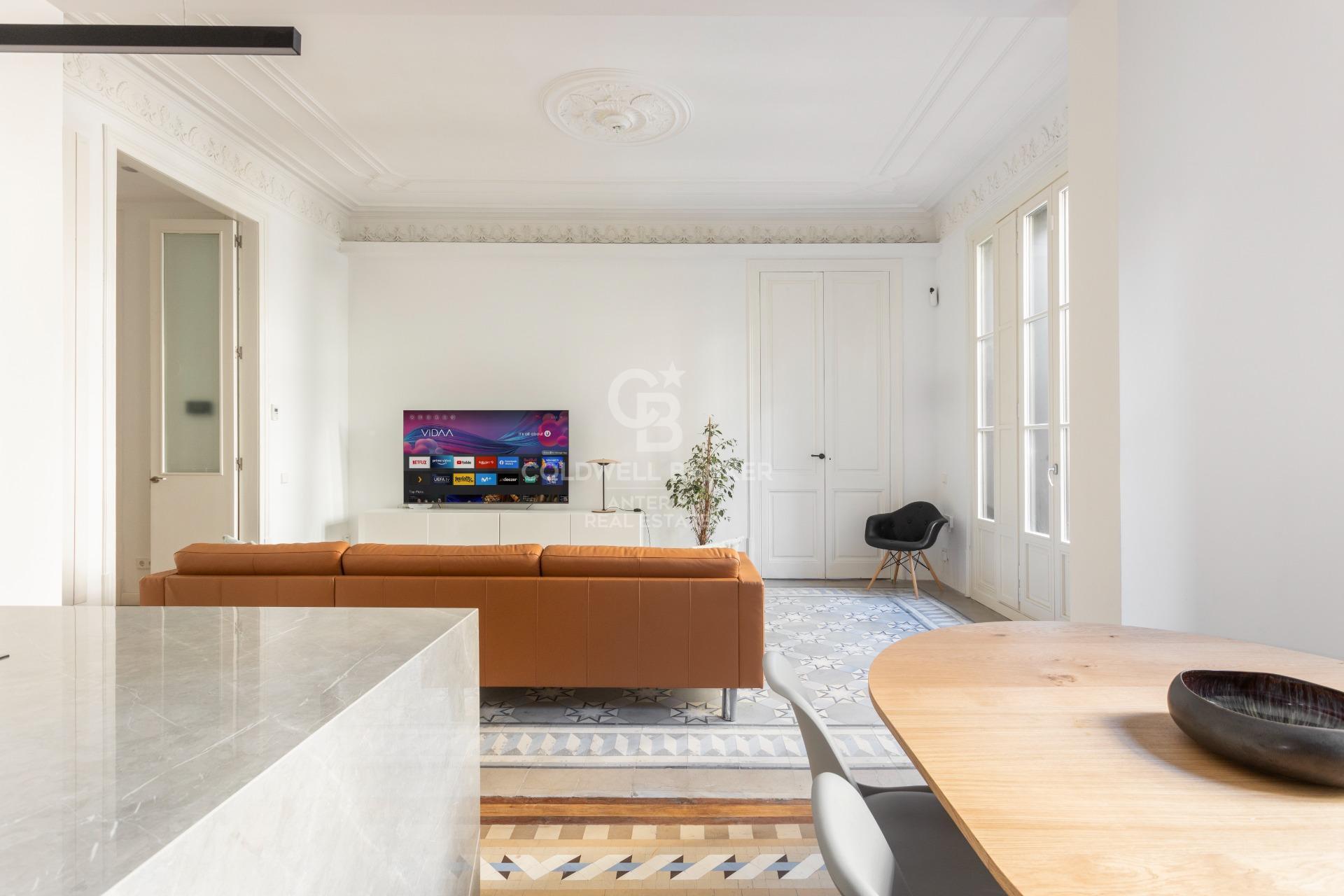 Renovated flat with luxury finishes