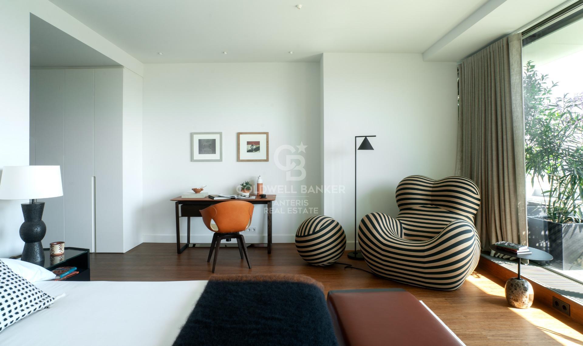 Vive la exclusividad y el lujo en un edificio frente al mar