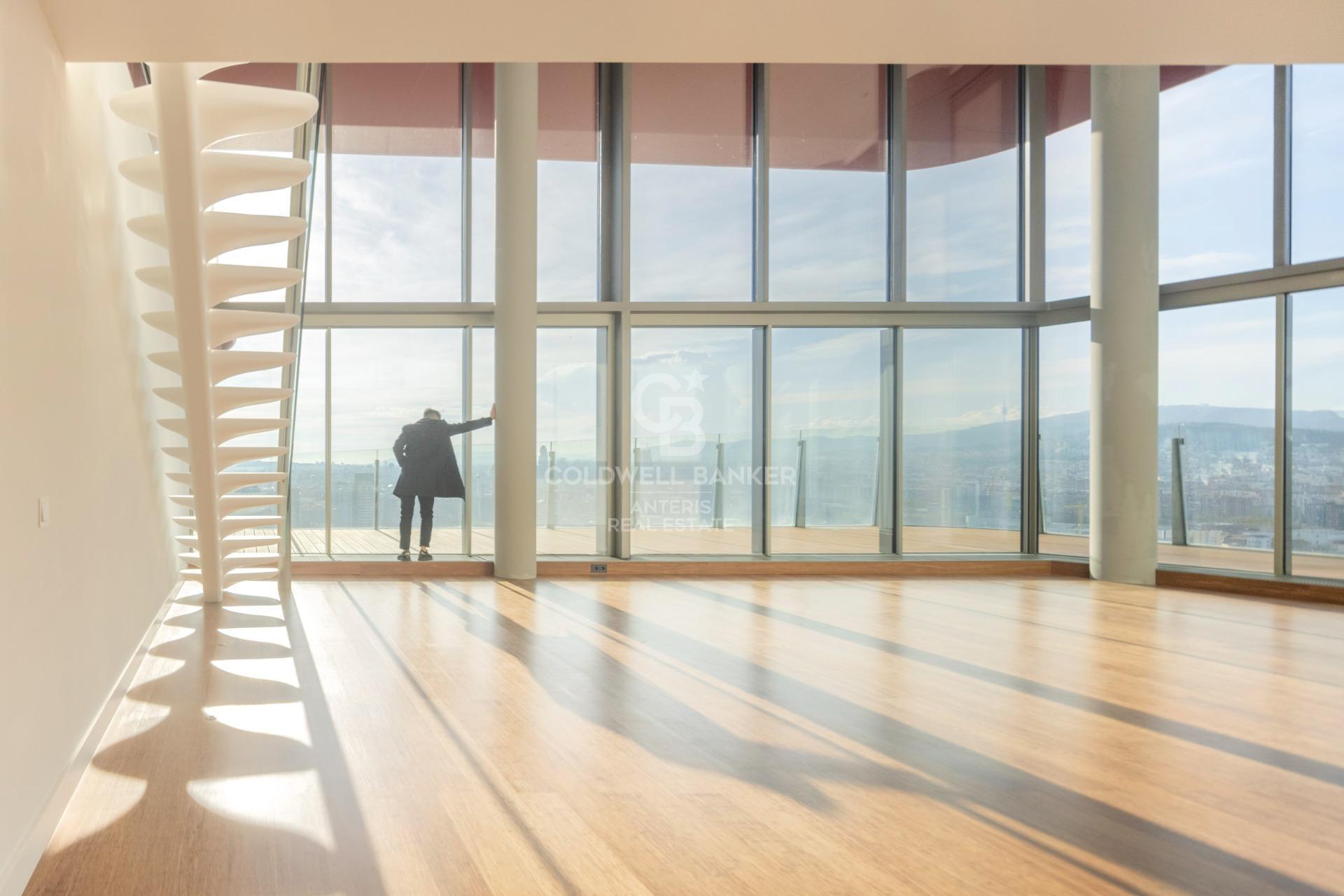 Vive la exclusividad y el lujo en un edificio frente al mar