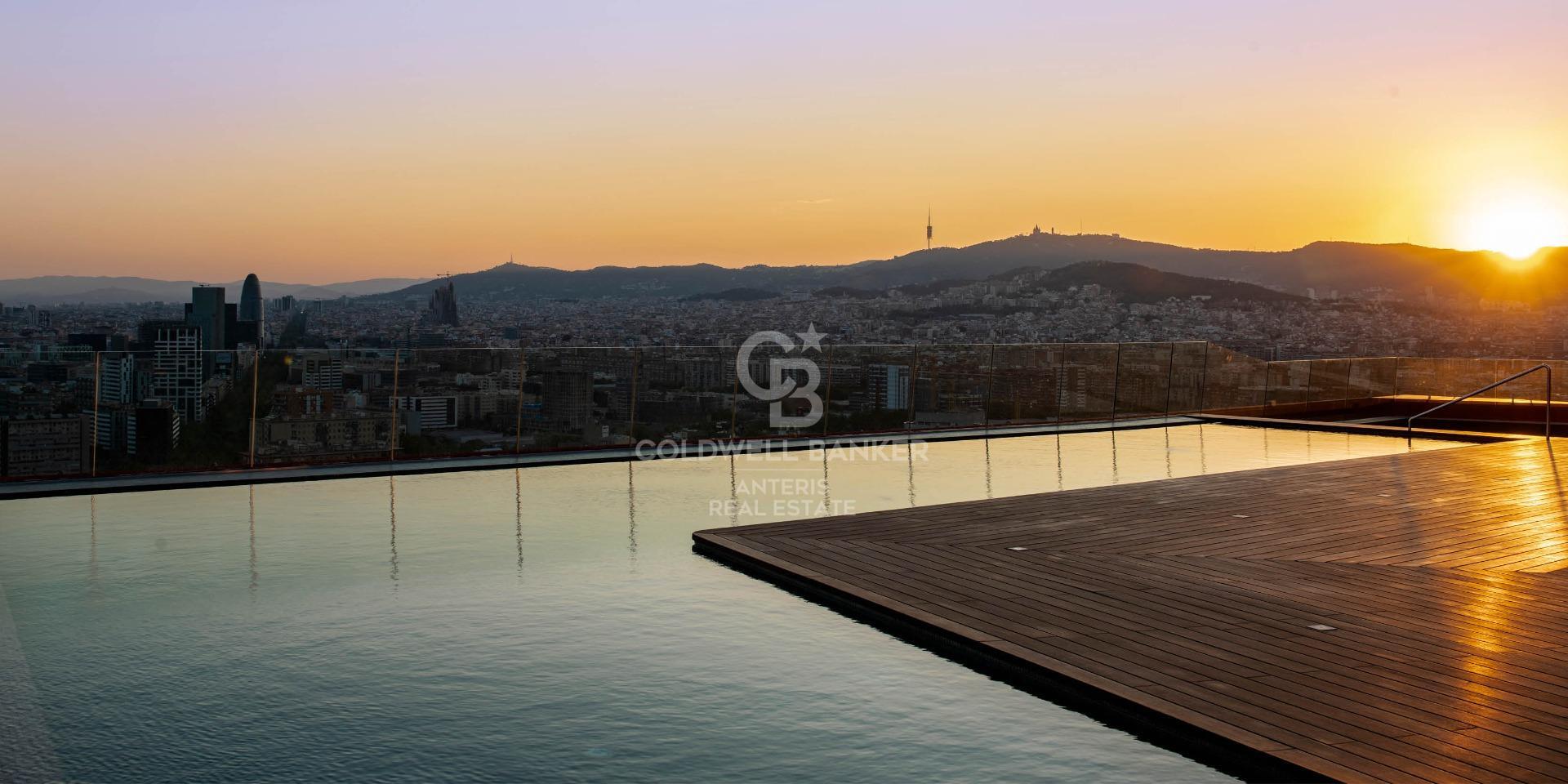 Vive la exclusividad y el lujo en un edificio frente al mar