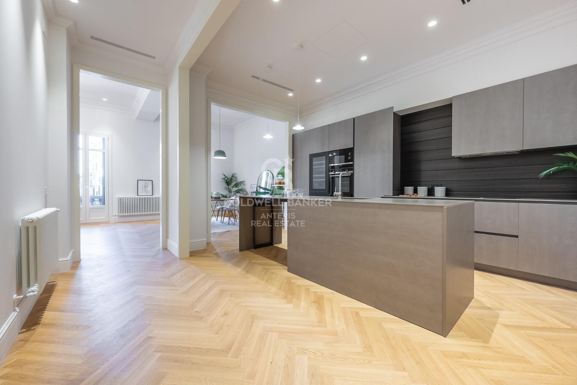 Promoción de pisos de alto standing en La Rambla