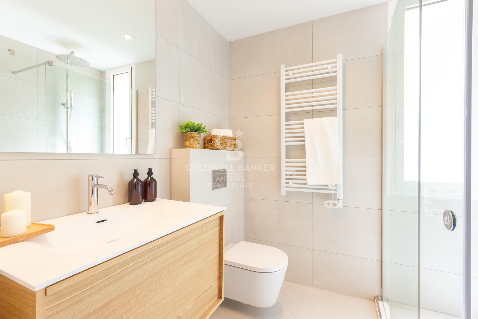 Promoción de pisos exclusivos con ubicación excepcional