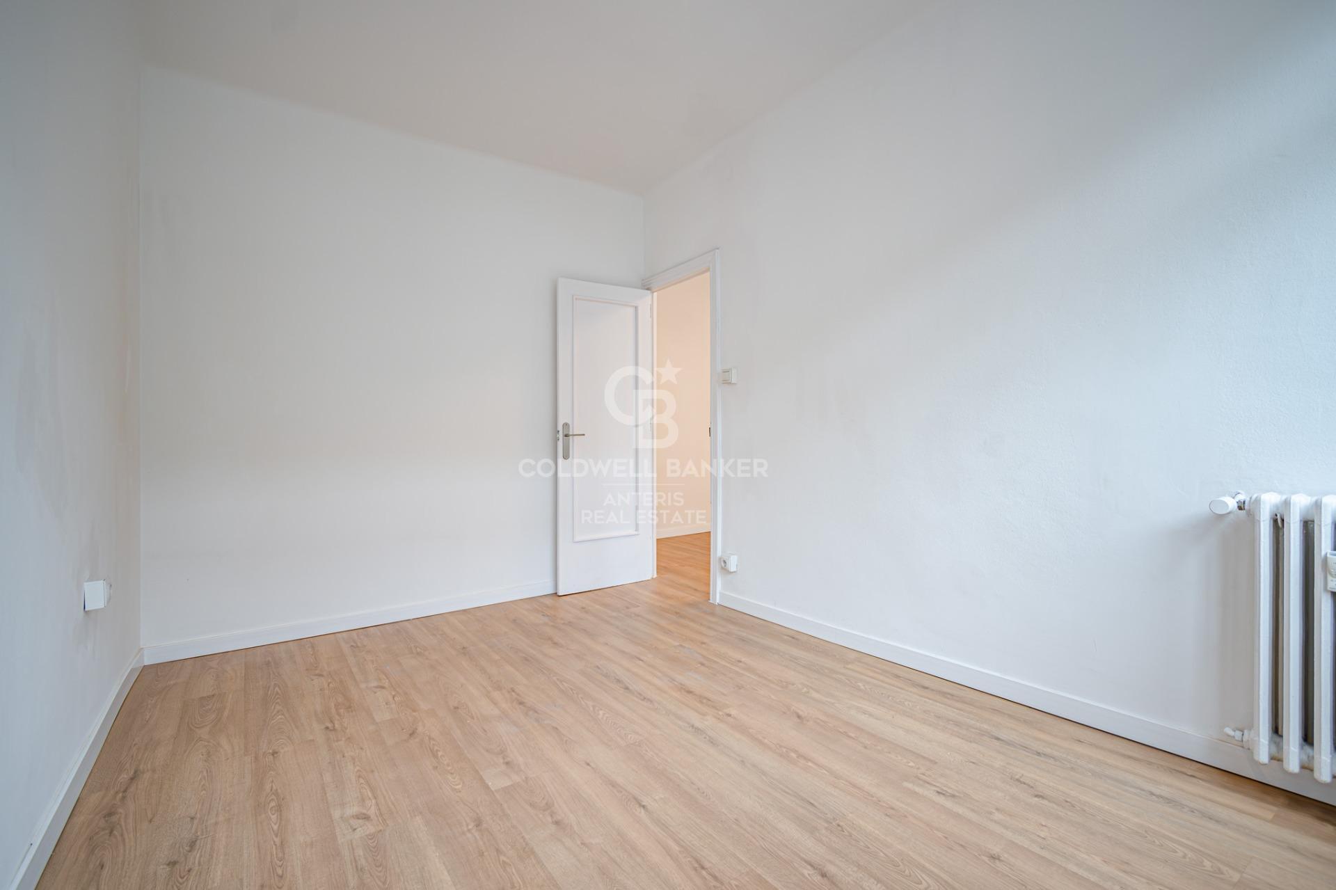 Bright flat in an unbeatable location