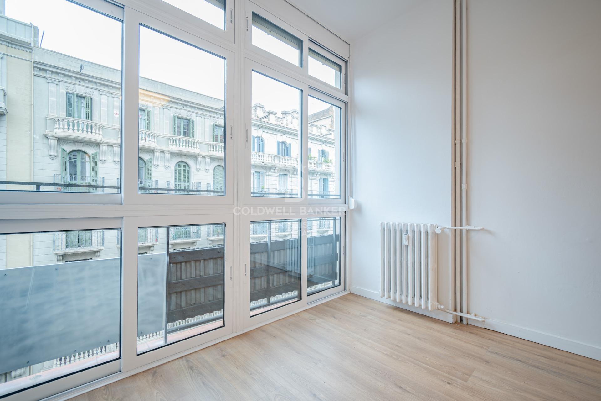 Bright flat in an unbeatable location