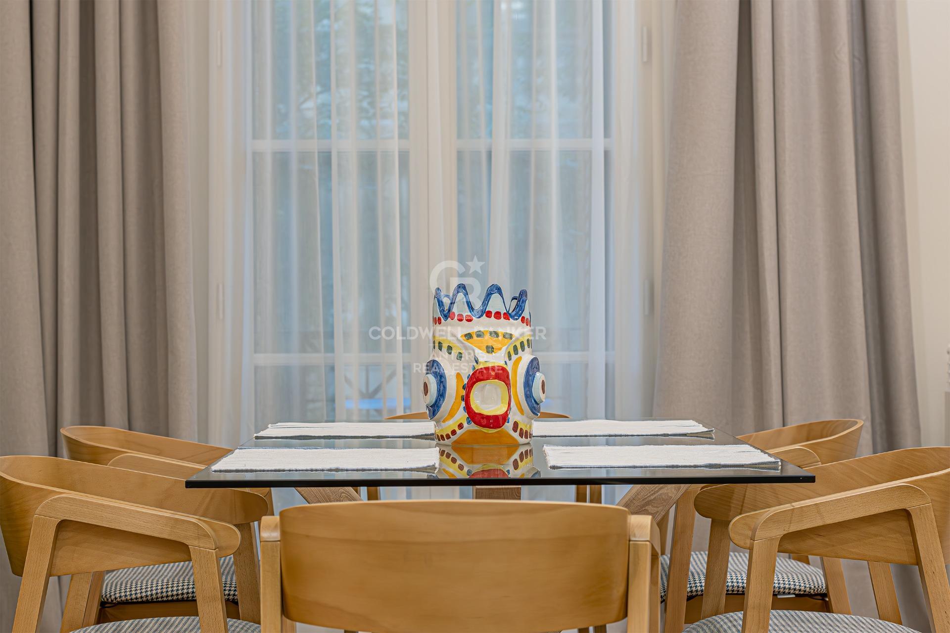 Lujoso y amplio piso en Ciutat Vella, Barcelona