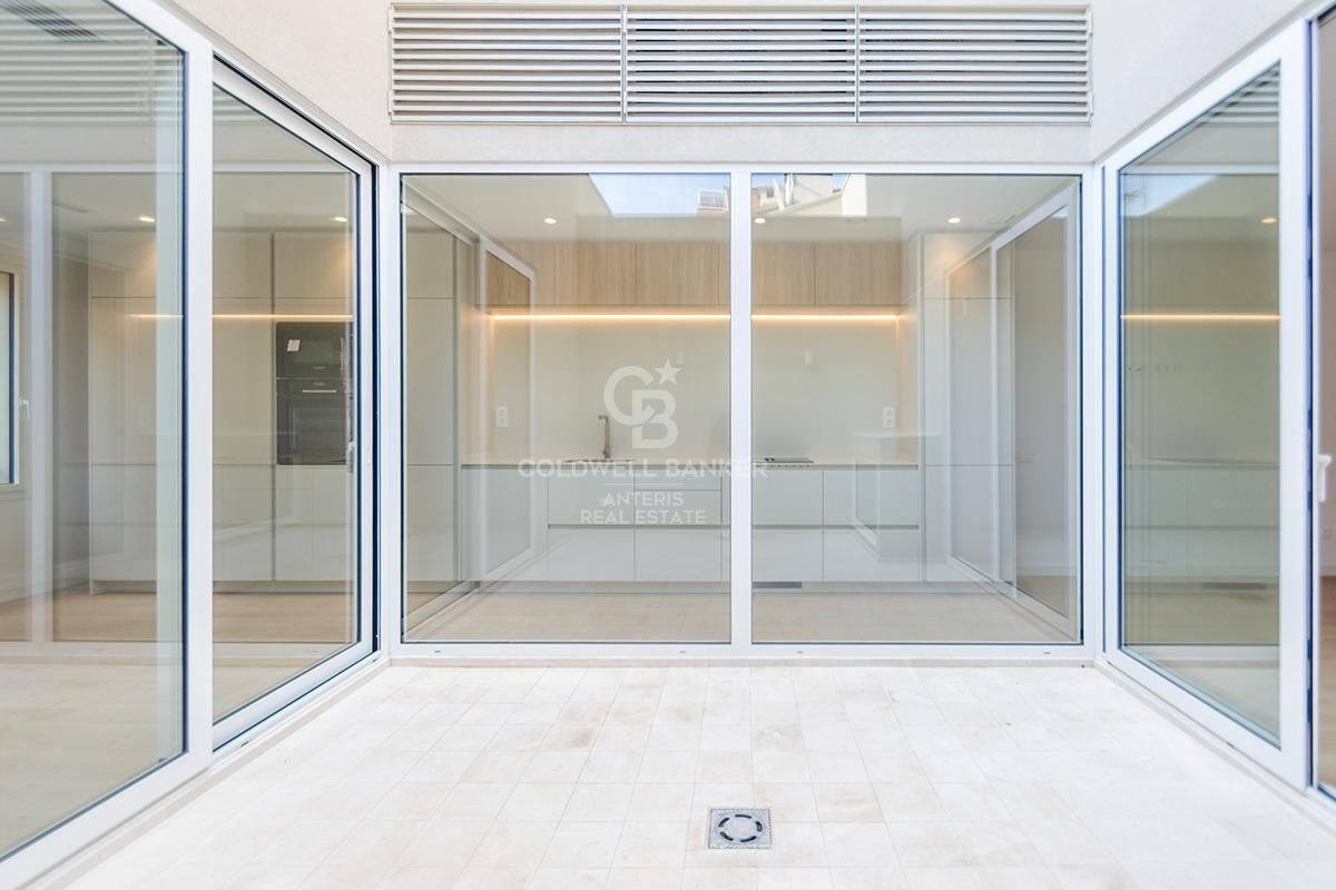 Ático Dúplex luminoso en finca tranquila