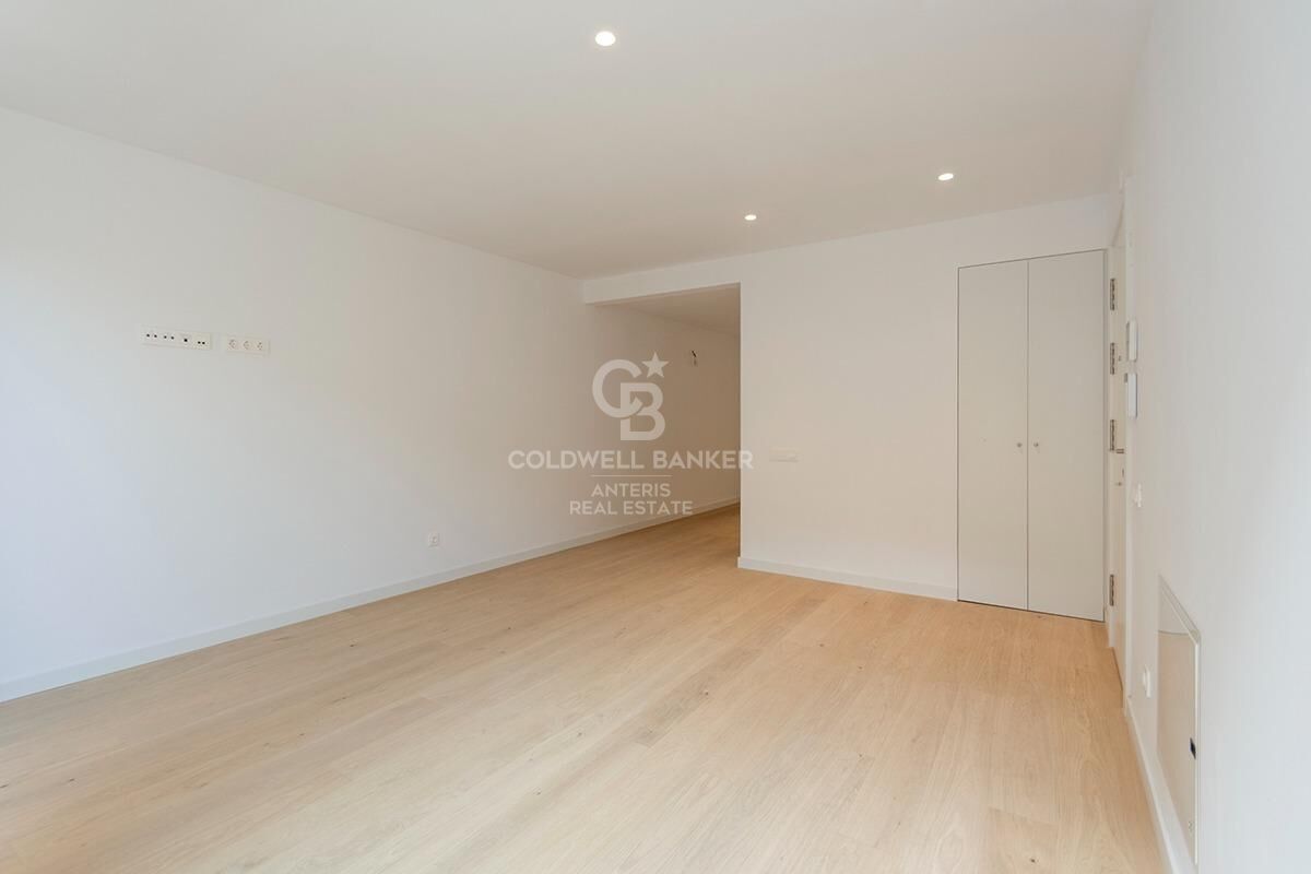 Ático Dúplex luminoso en finca tranquila