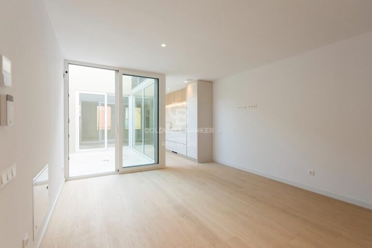 Ático Dúplex luminoso en finca tranquila