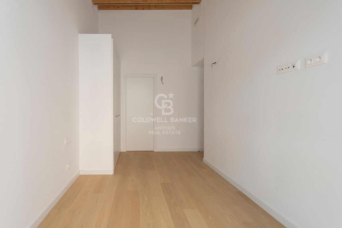 Ático Dúplex luminoso en finca tranquila