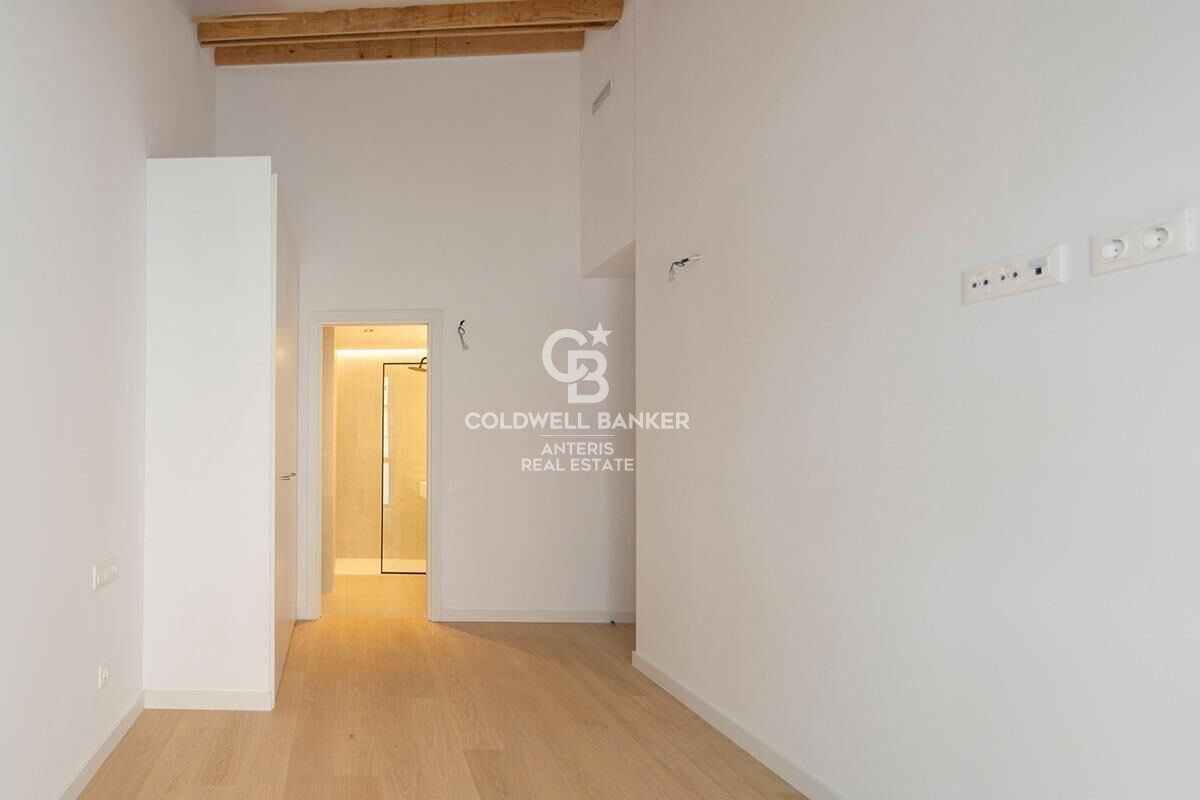 Ático Dúplex luminoso en finca tranquila