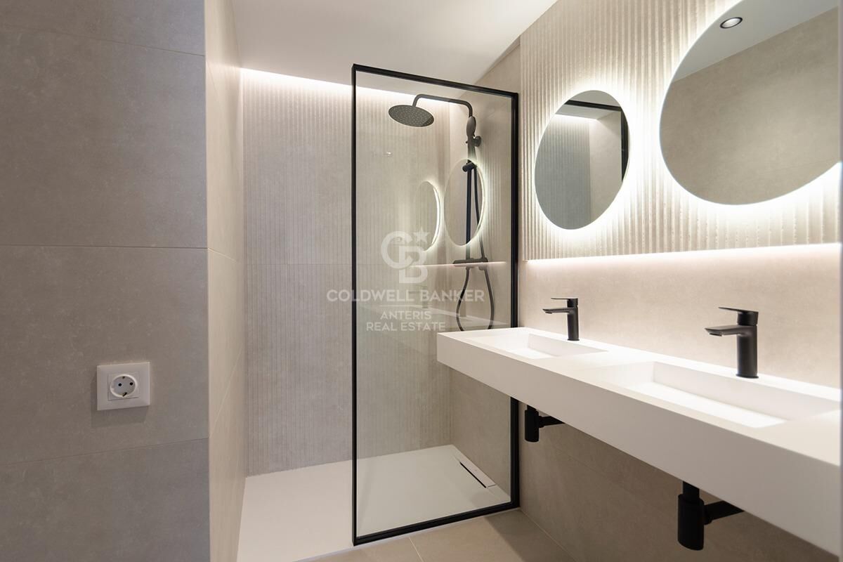 Ático Dúplex luminoso en finca tranquila