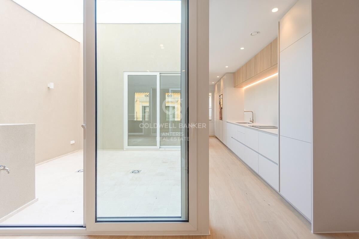 Ático Dúplex luminoso en finca tranquila