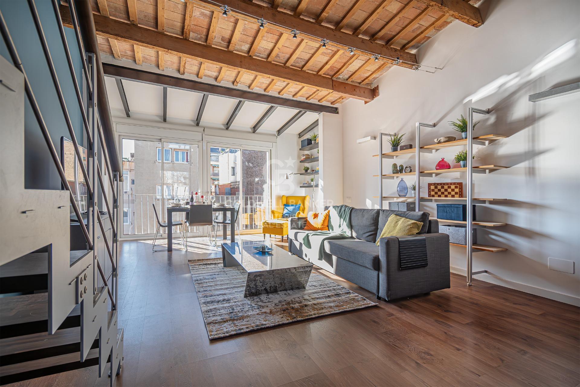 Wyjątkowe mieszkanie na poddaszu z prywatnym tarasem i nowoczesnym wystrojem