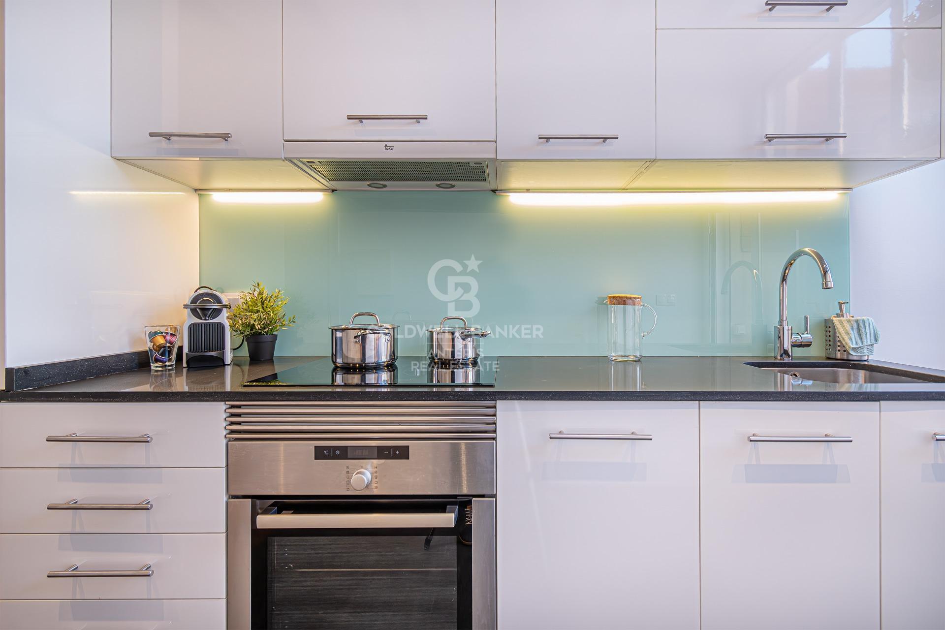 Wyjątkowe mieszkanie na poddaszu z prywatnym tarasem i nowoczesnym wystrojem