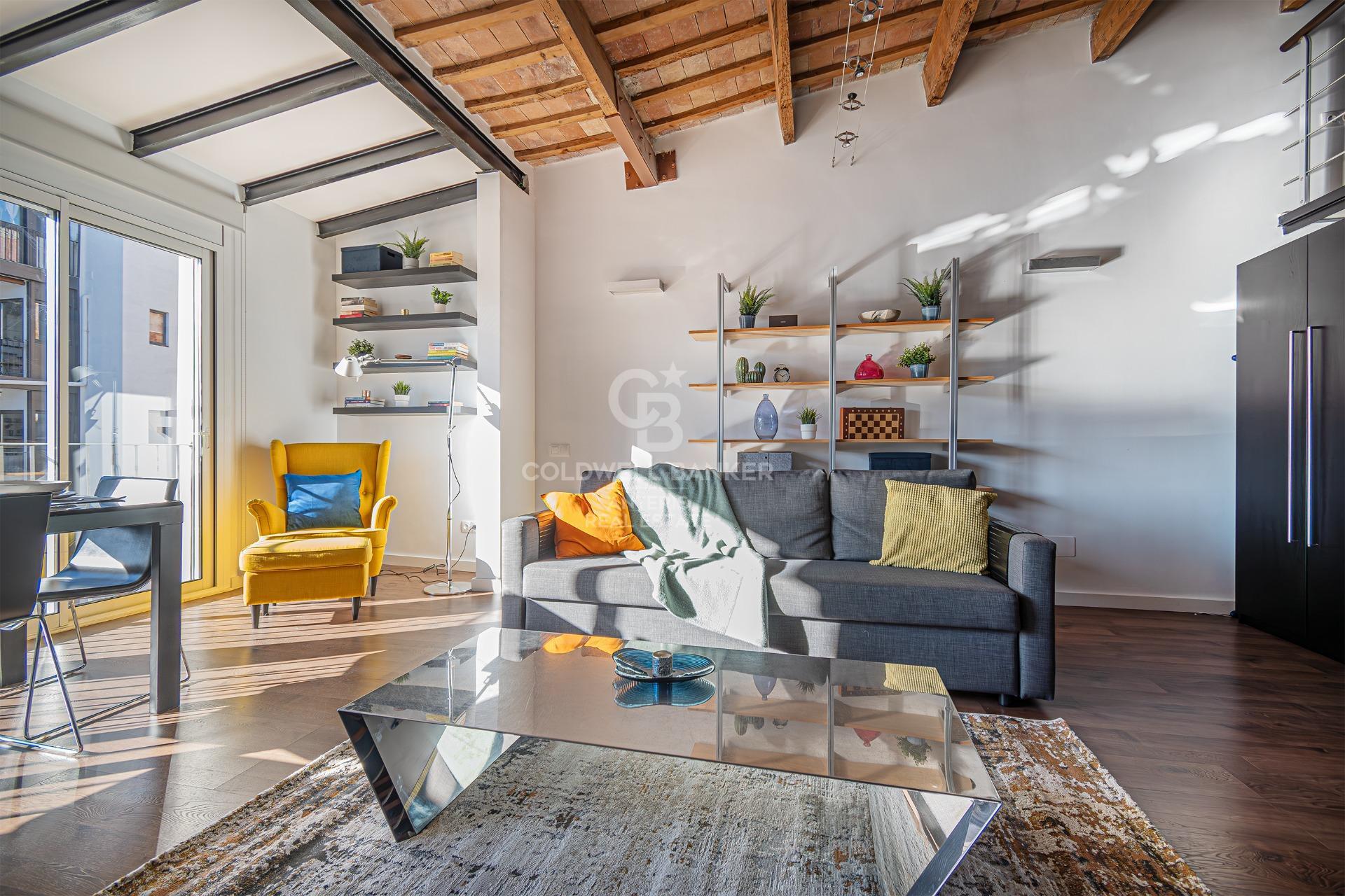 Wyjątkowe mieszkanie na poddaszu z prywatnym tarasem i nowoczesnym wystrojem