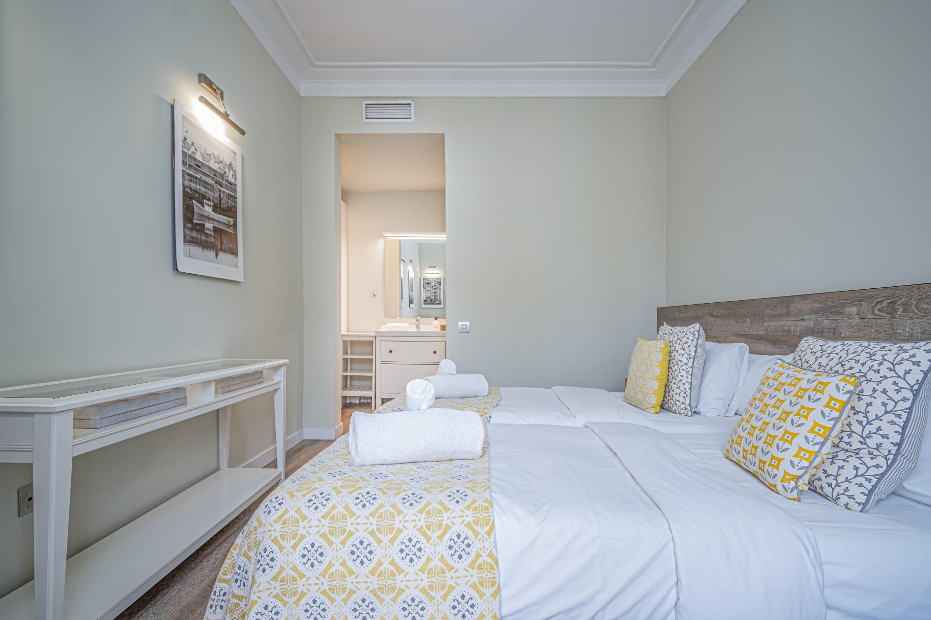 Przestronny i elegancki apartament w centrum l’Eixample