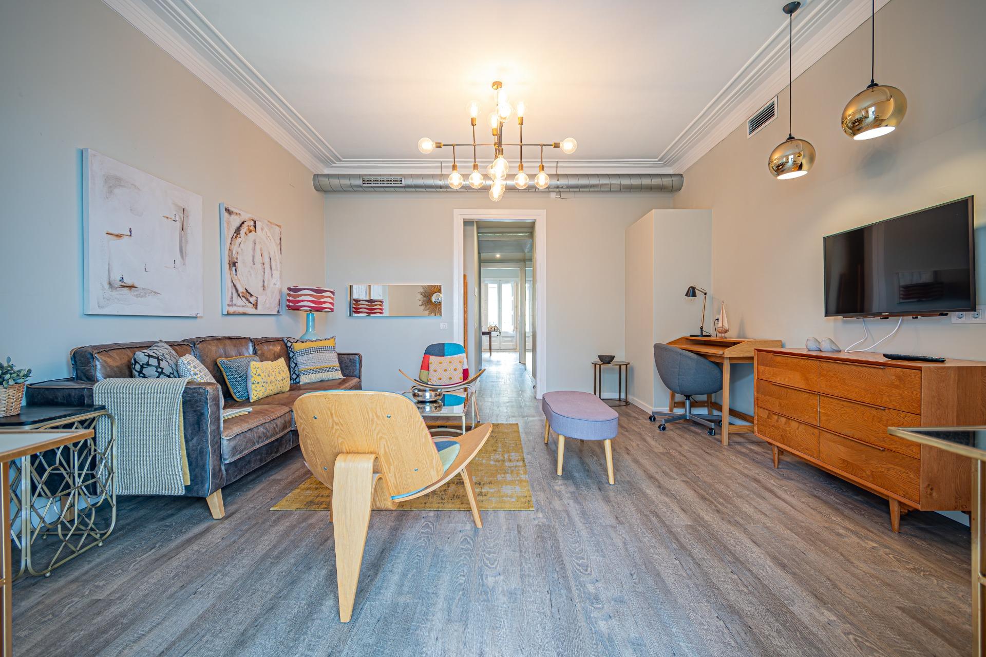 Przestronny i elegancki apartament w centrum l’Eixample
