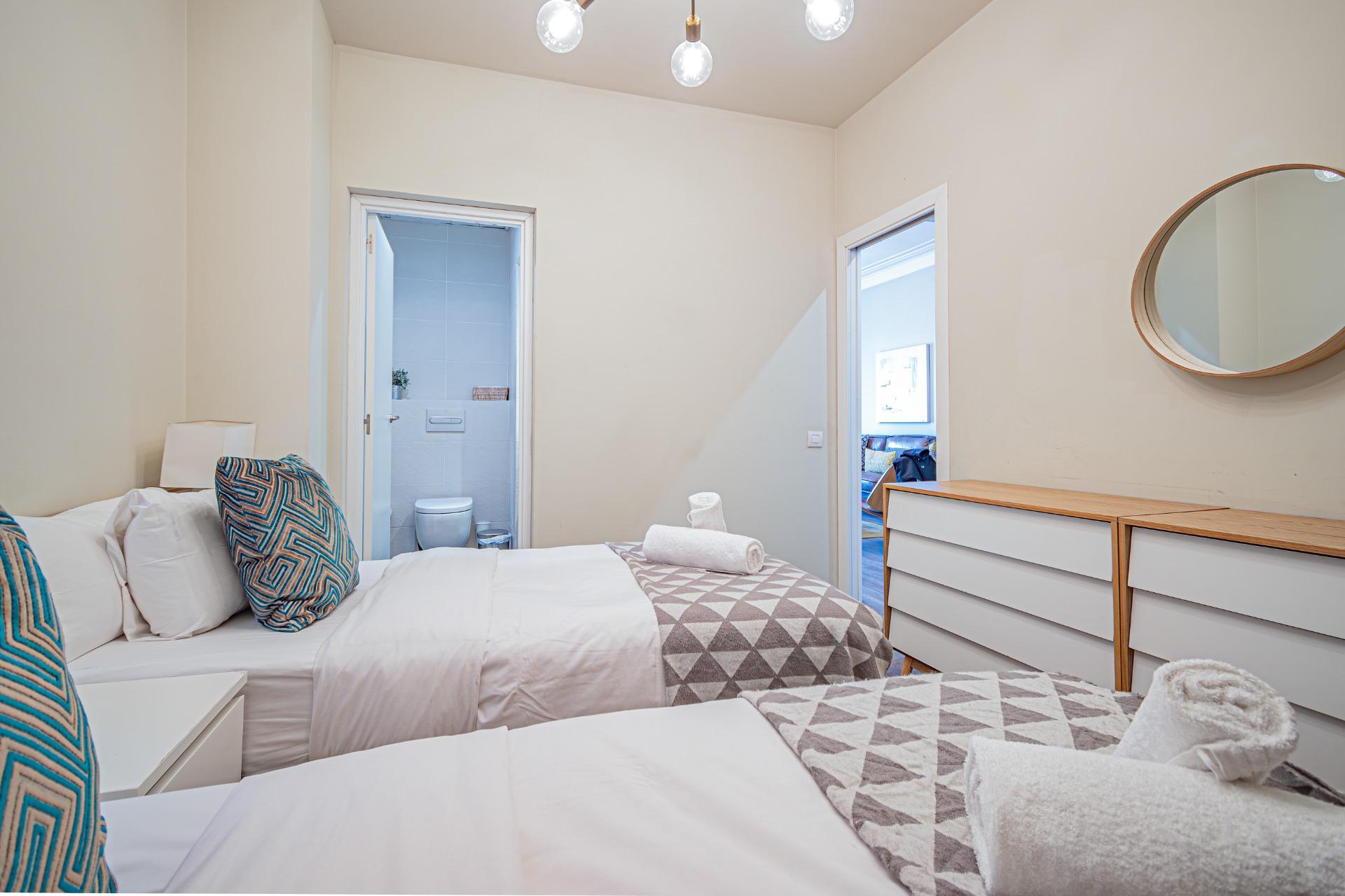 Przestronny i elegancki apartament w centrum l’Eixample