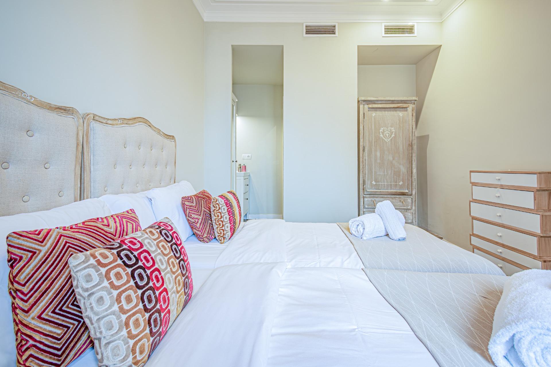 Przestronny i elegancki apartament w centrum l’Eixample